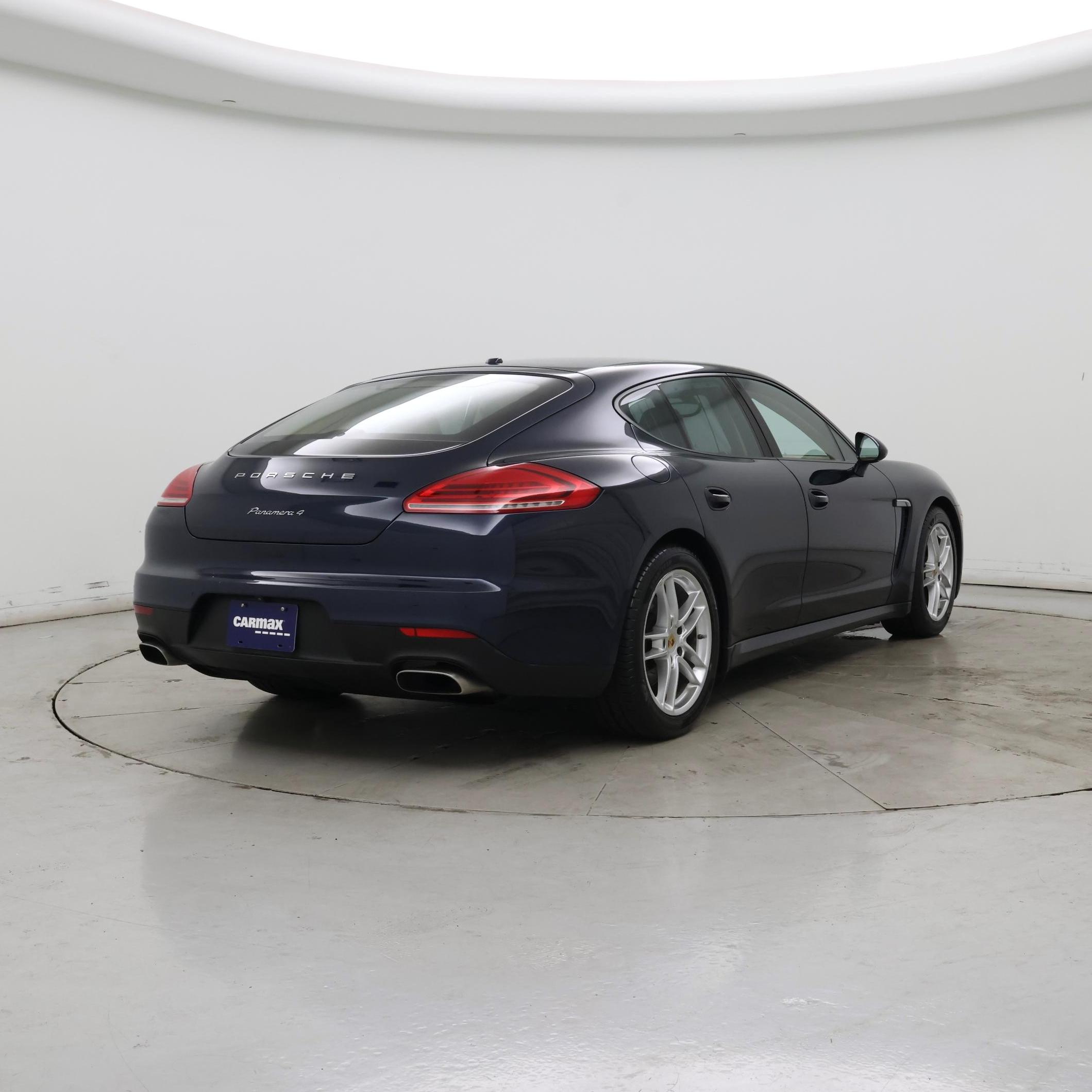 Thumbnail: 2015 Porsche Panamera - 8