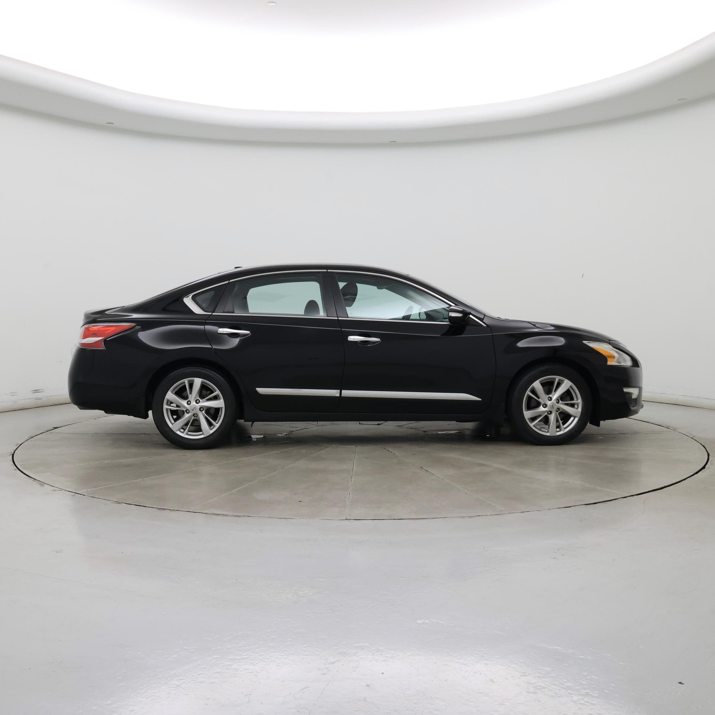 Thumbnail: 2015 Nissan Altima - 7