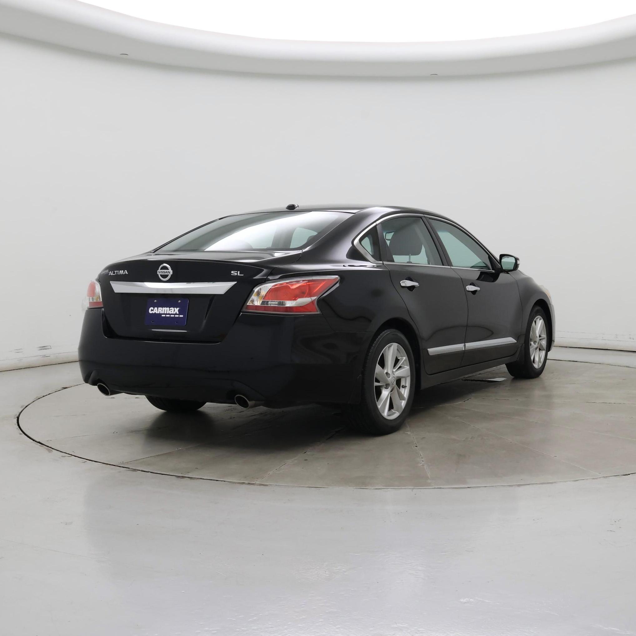 Thumbnail: 2015 Nissan Altima - 8