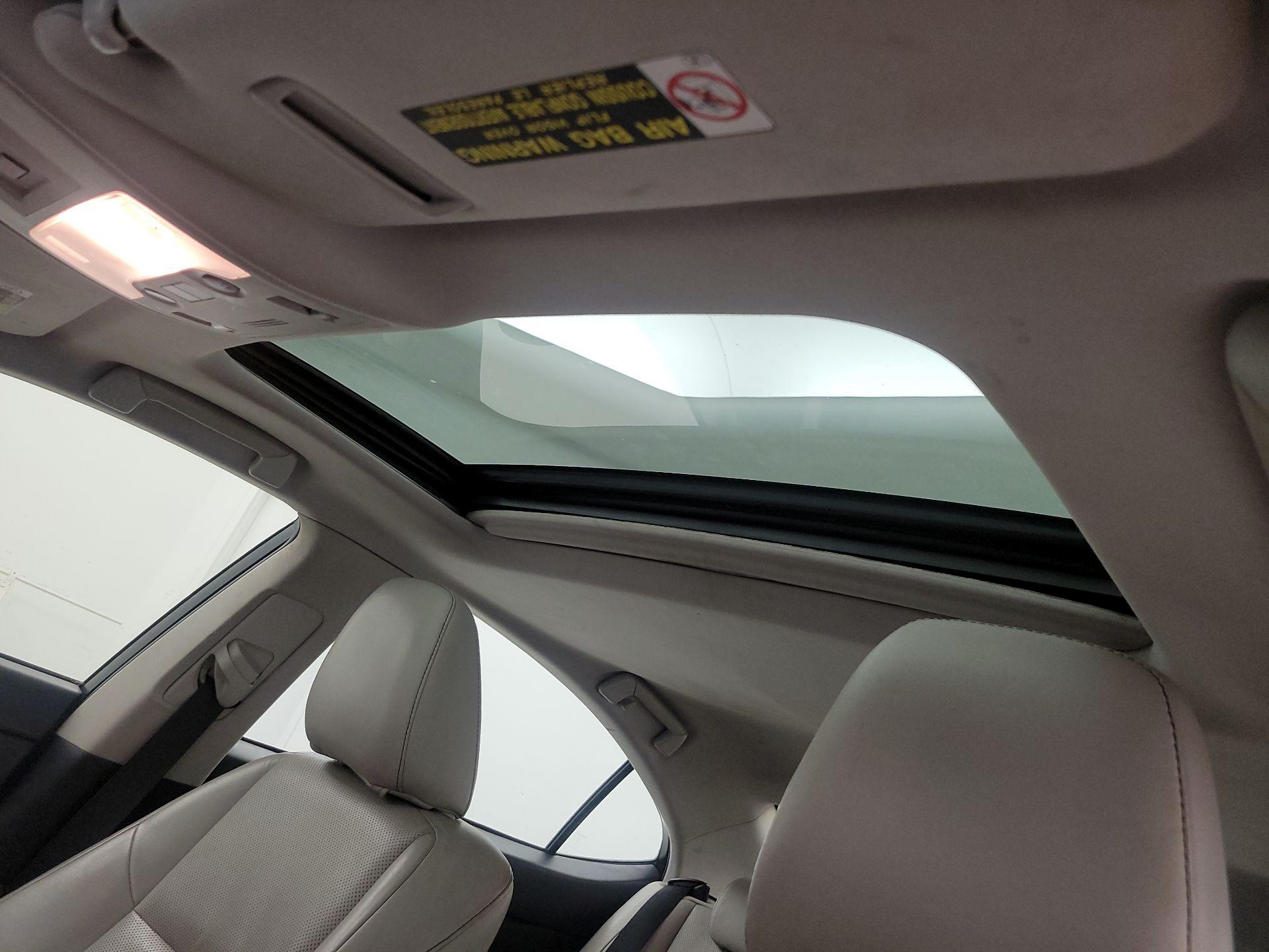 Thumbnail: 2013 Lexus ES - 20