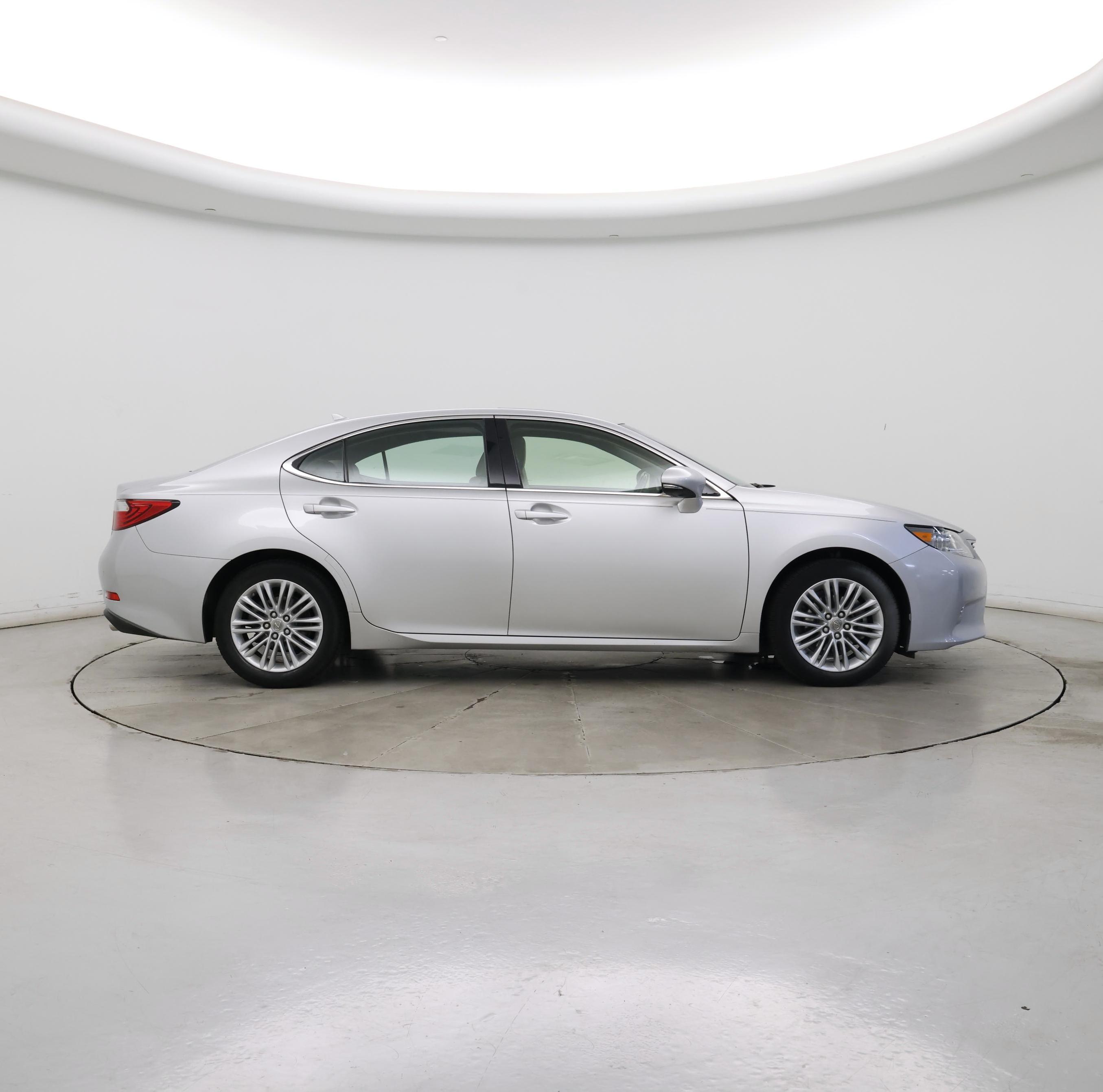 Thumbnail: 2013 Lexus ES - 7