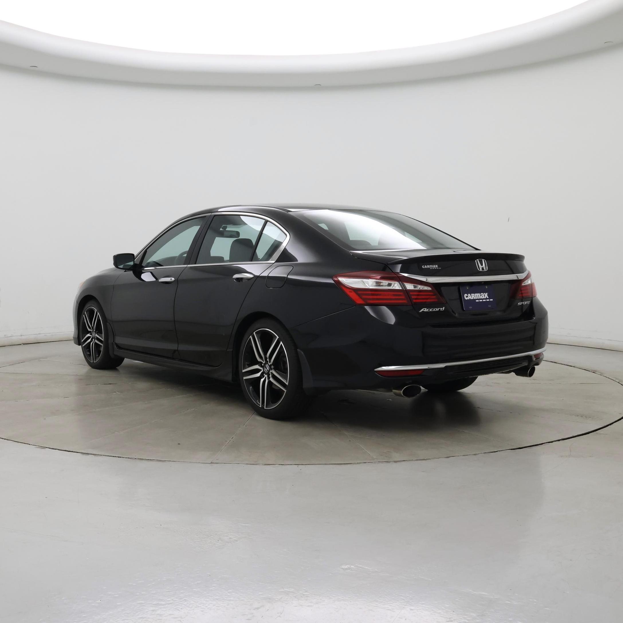 Thumbnail: 2017 Honda Accord - 2