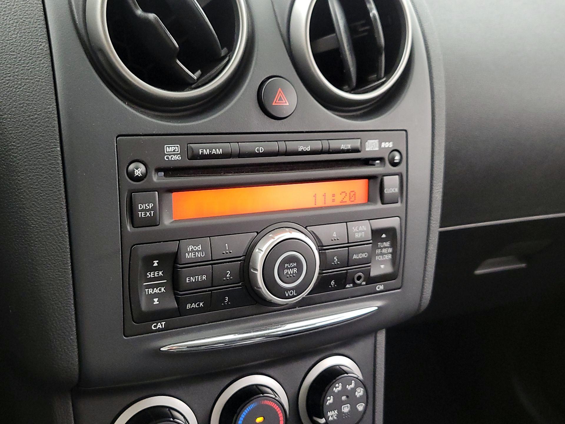 Thumbnail: 2015 Nissan Rogue - 14