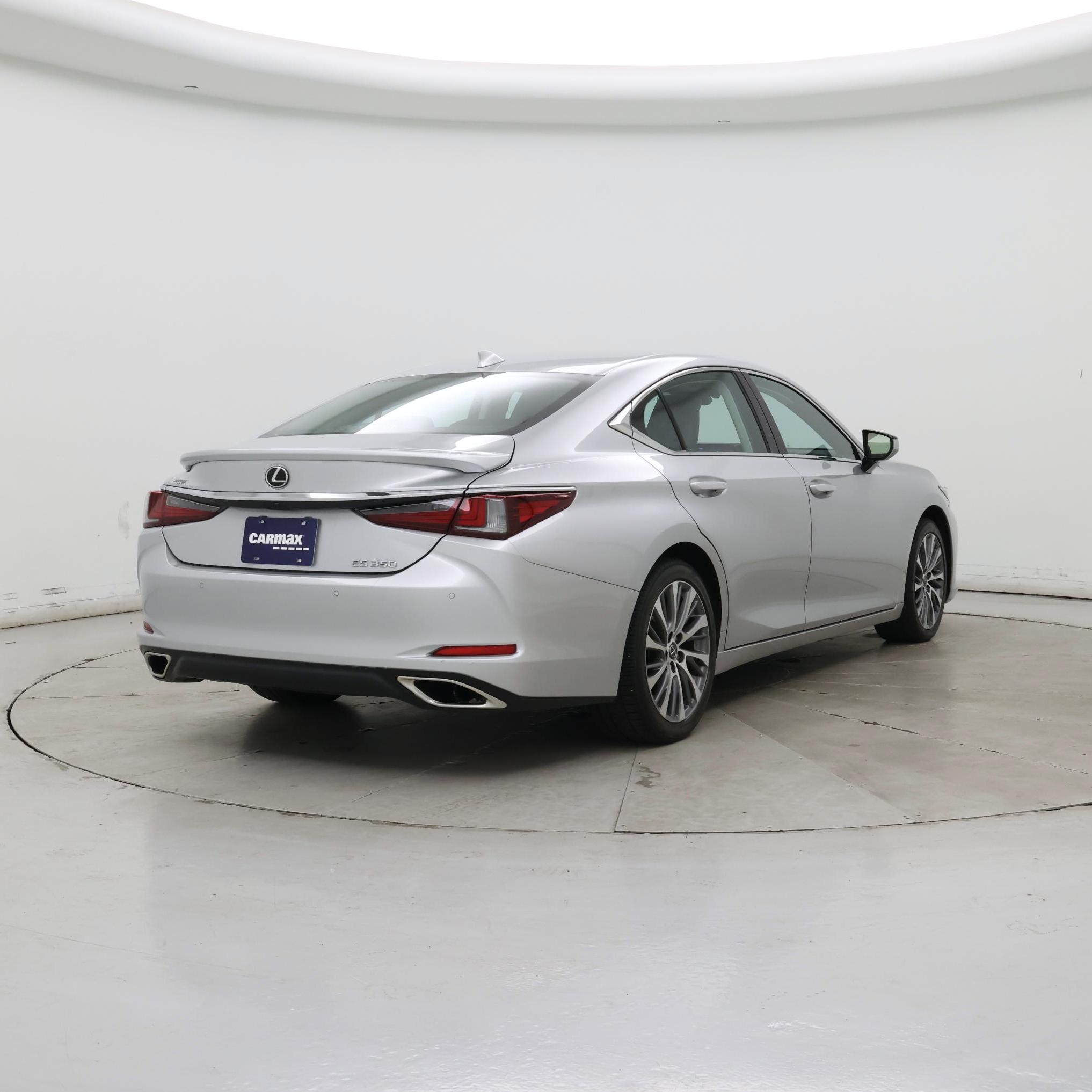 Thumbnail: 2020 Lexus ES - 8