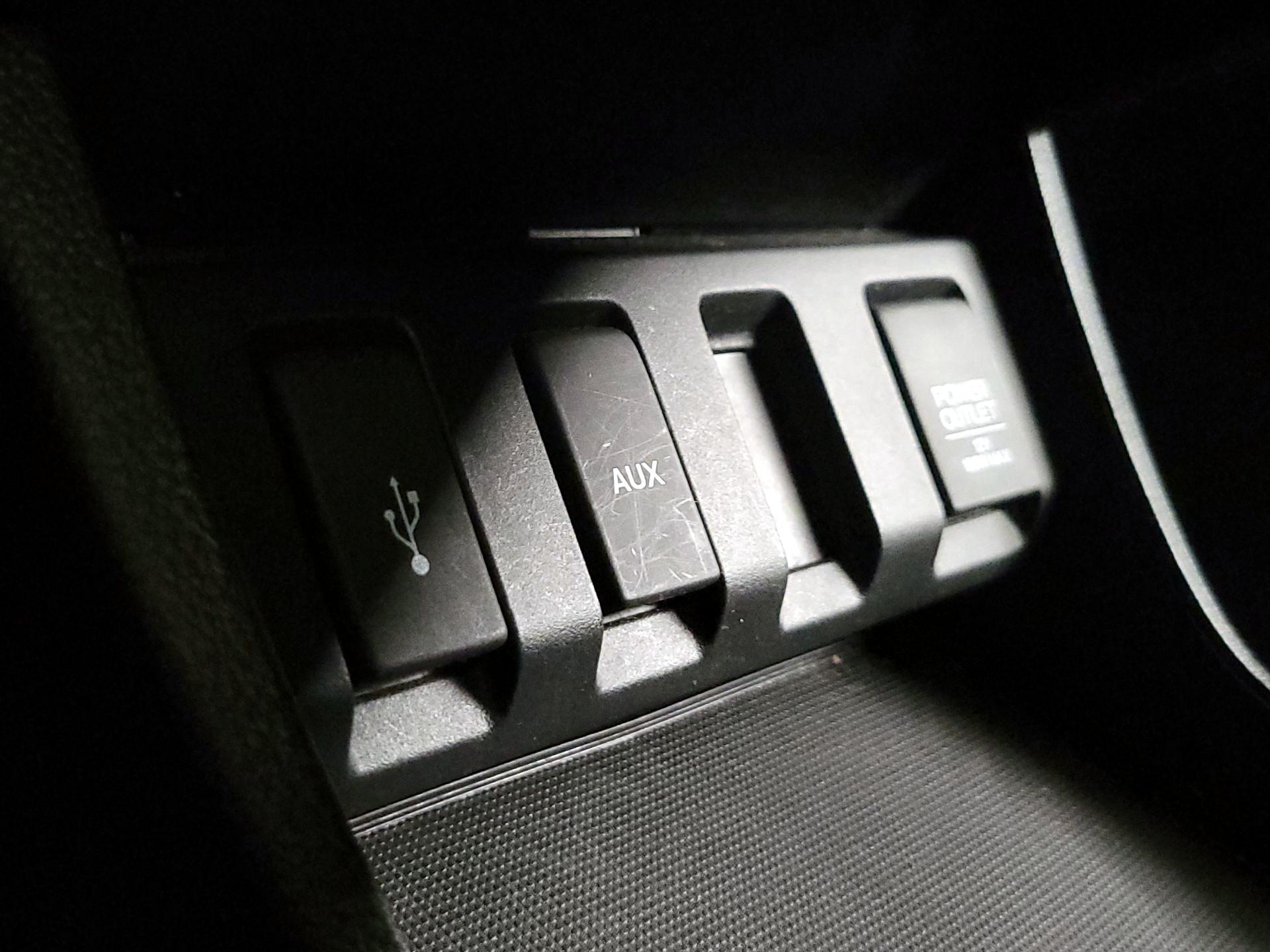 Thumbnail: 2018 Honda HR-V - 18