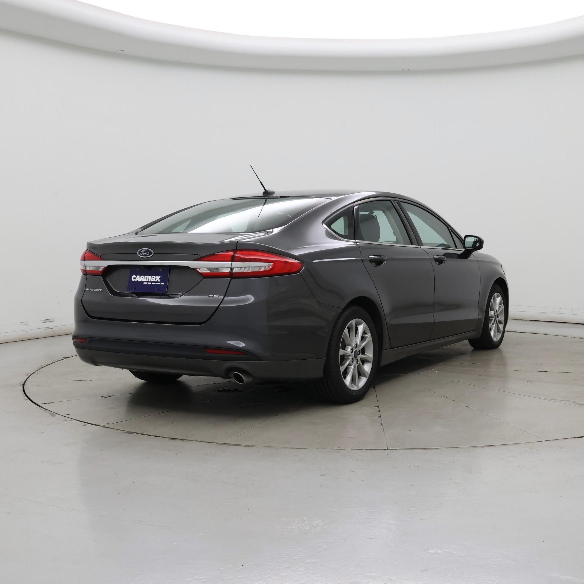 Thumbnail: 2017 Ford Fusion - 8