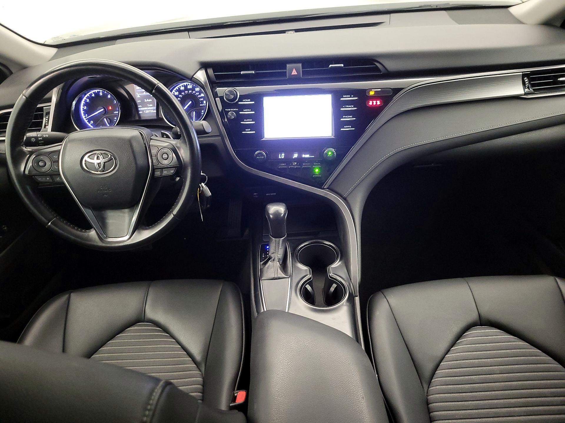 Thumbnail: 2019 Toyota Camry - 9