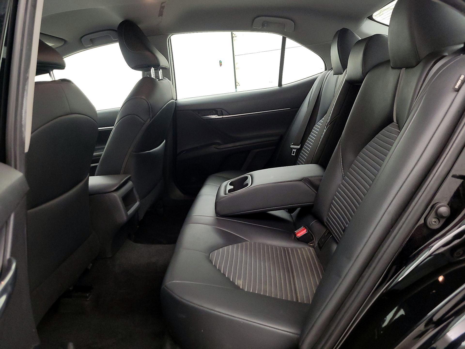 Thumbnail: 2019 Toyota Camry - 19