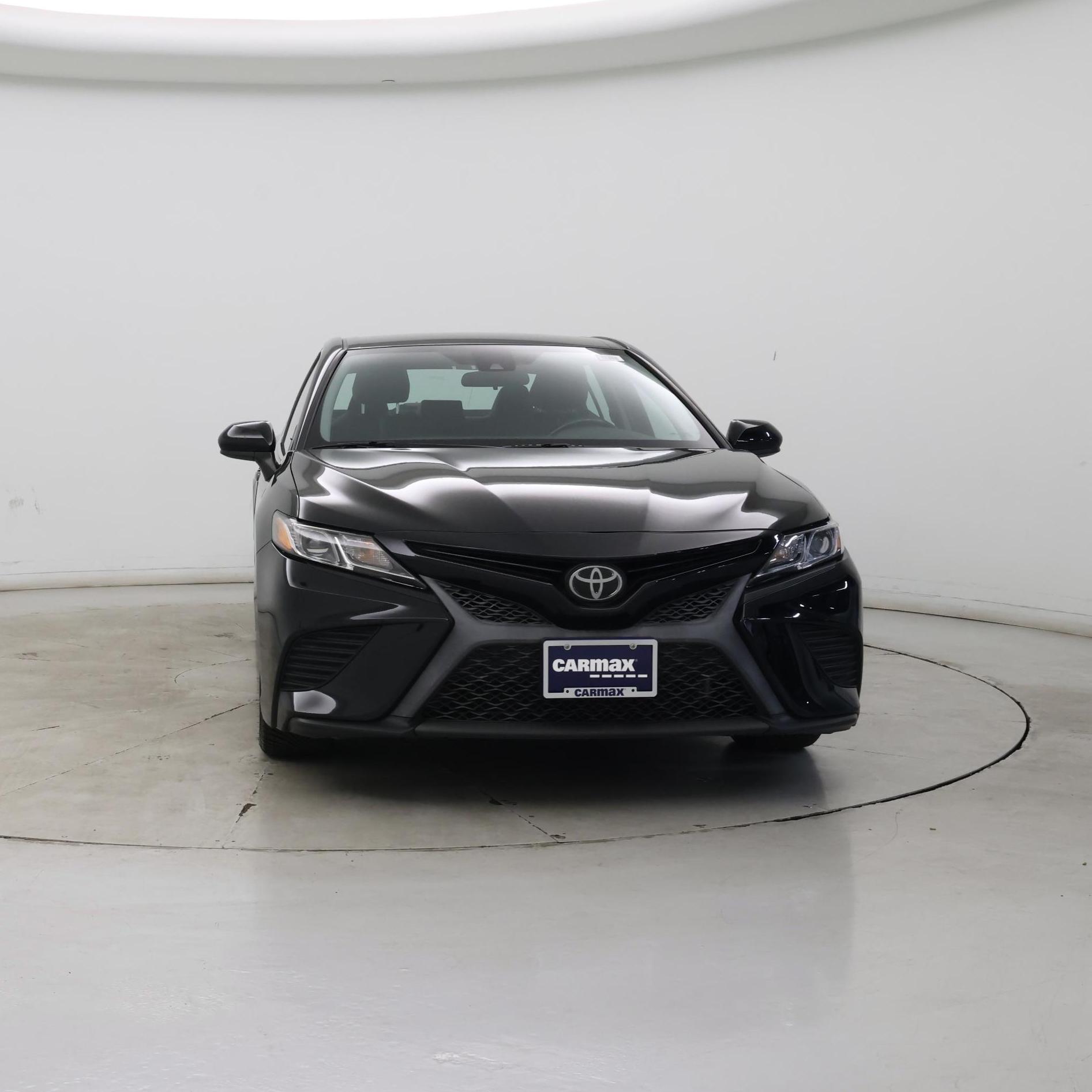 Thumbnail: 2019 Toyota Camry - 5