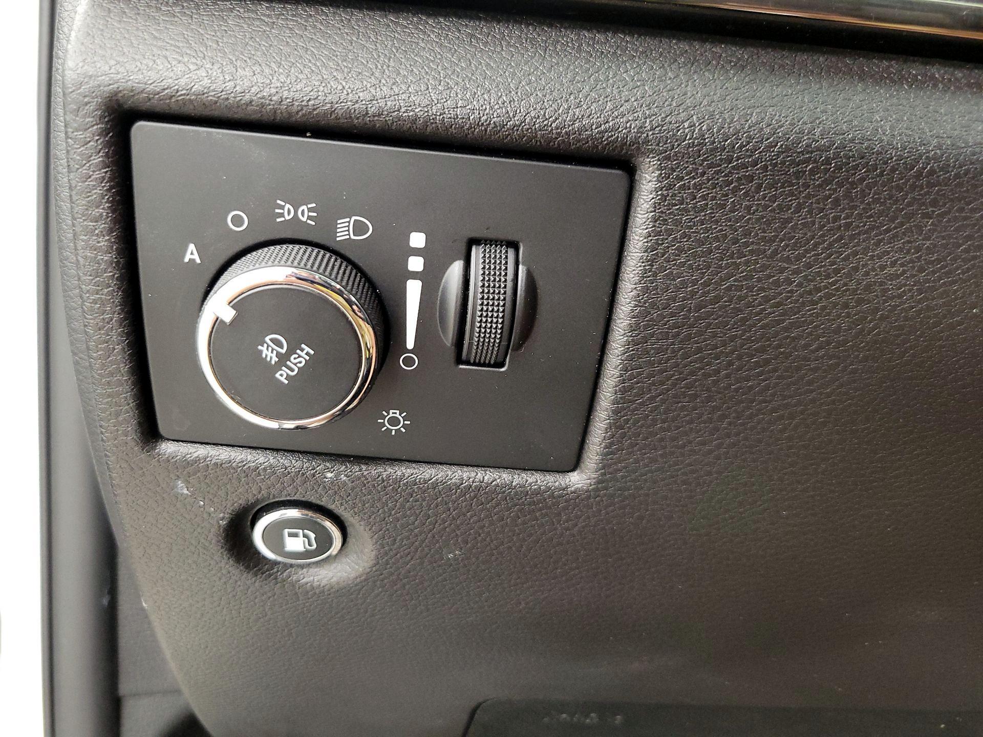 Thumbnail: 2019 Jeep Grand Cherokee - 13