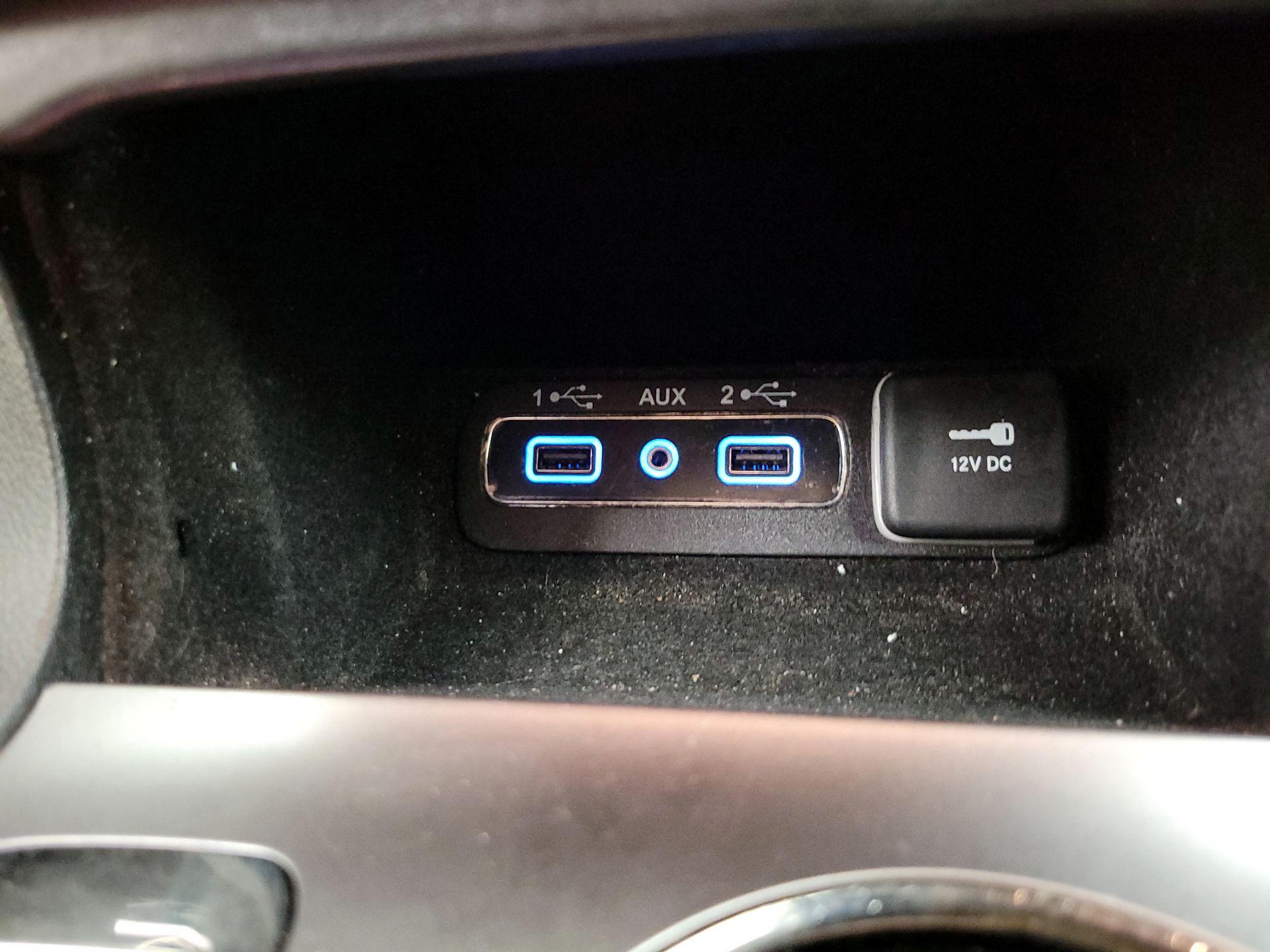 Thumbnail: 2019 Jeep Grand Cherokee - 18