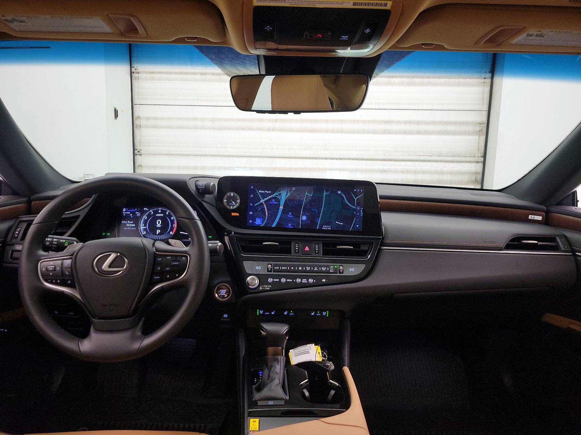 Thumbnail: 2024 Lexus ES - 9