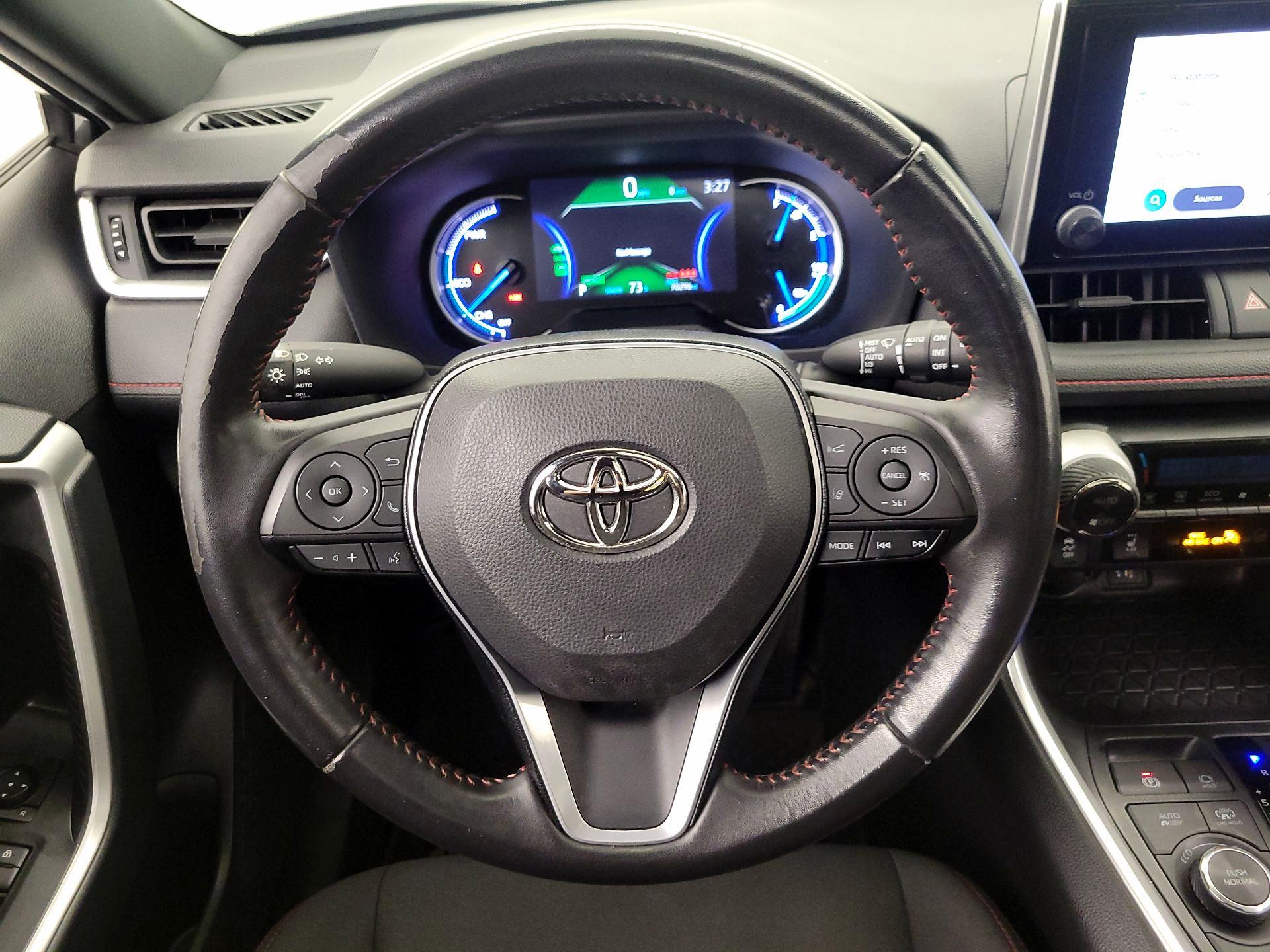 Thumbnail: 2023 Toyota RAV4 - 10