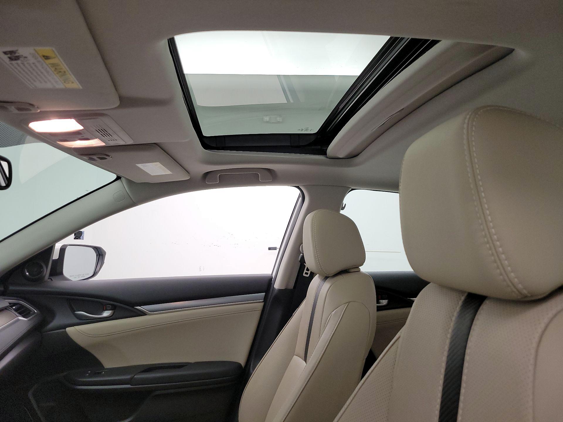 Thumbnail: 2016 Honda Civic - 19