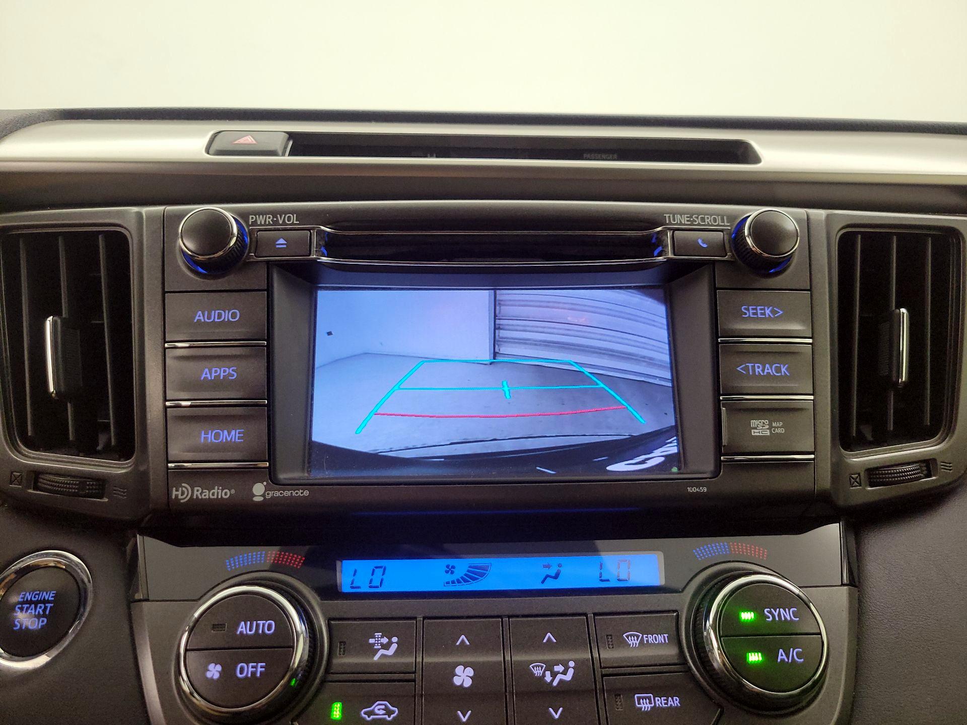 Thumbnail: 2015 Toyota RAV4 - 14