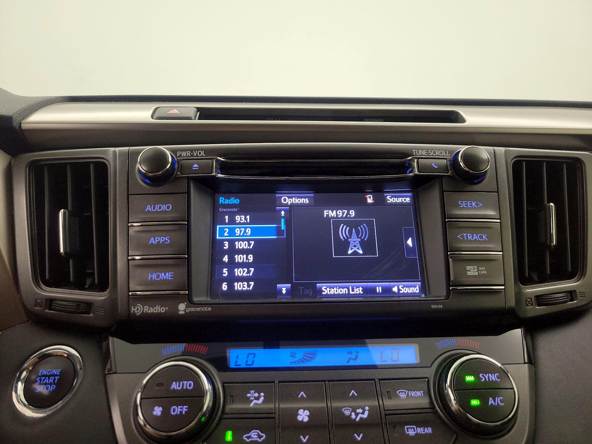 Thumbnail: 2015 Toyota RAV4 - 15