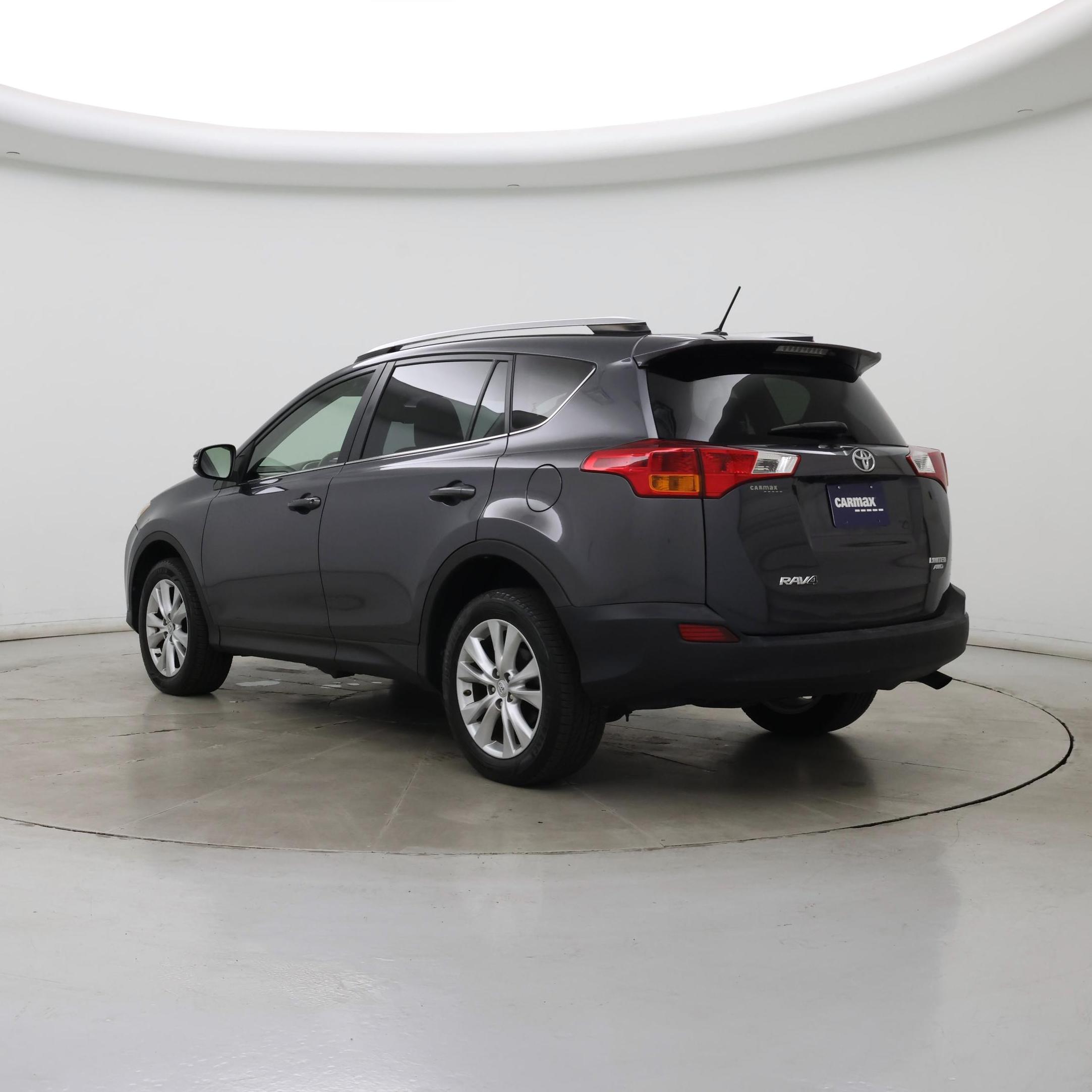 Thumbnail: 2015 Toyota RAV4 - 2