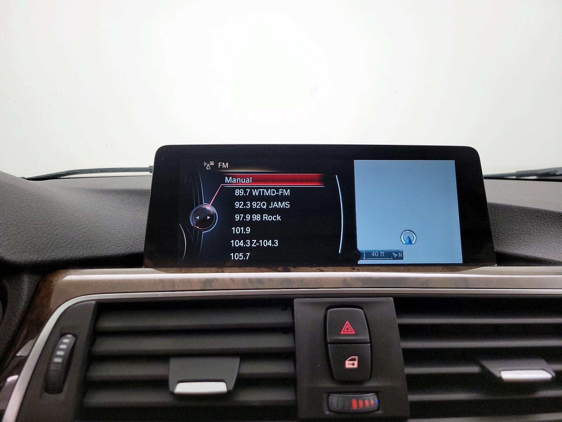 Thumbnail: 2016 BMW 3 Series - 16