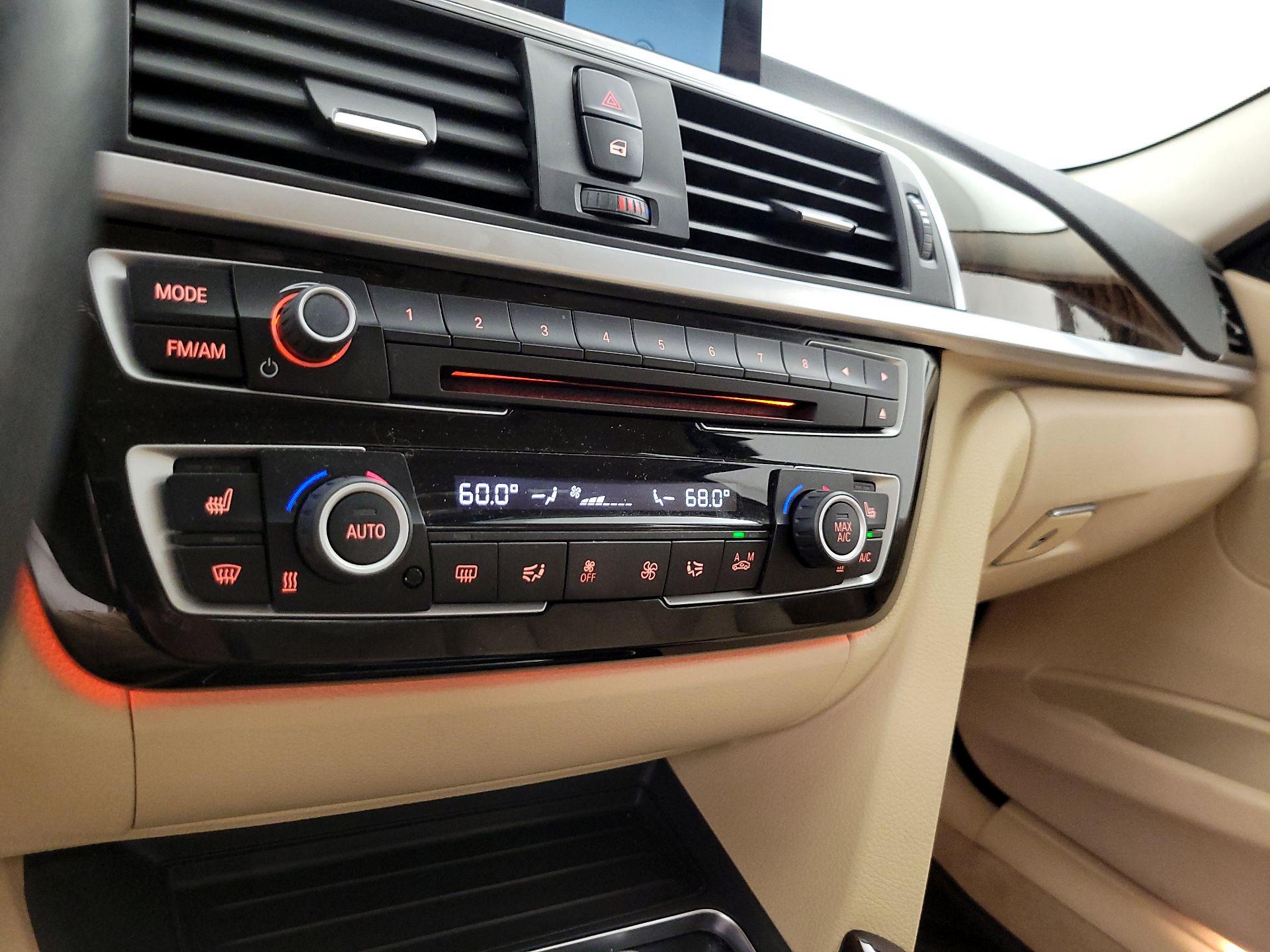 Thumbnail: 2016 BMW 3 Series - 17