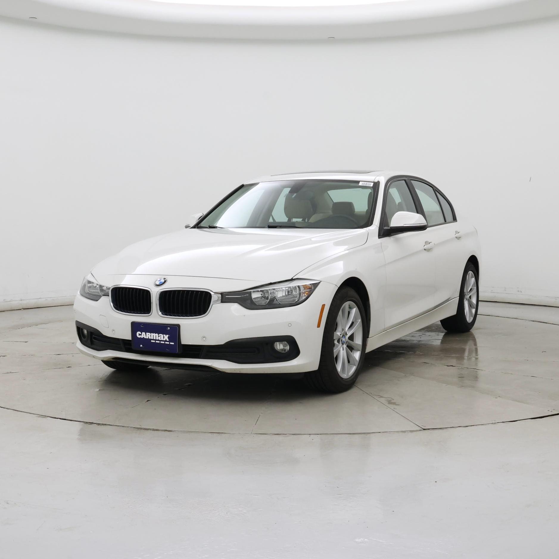 Thumbnail: 2016 BMW 3 Series - 4