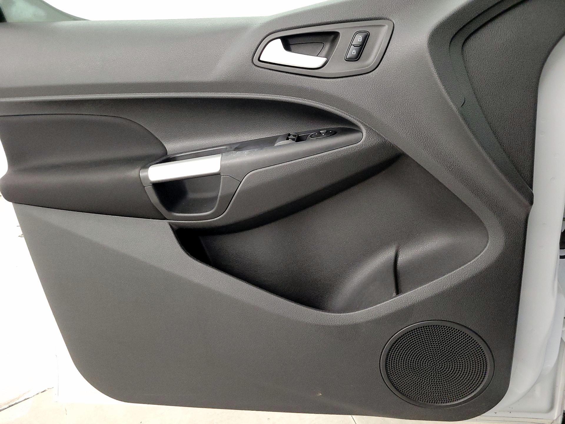 Thumbnail: 2016 Ford Transit Series - 12