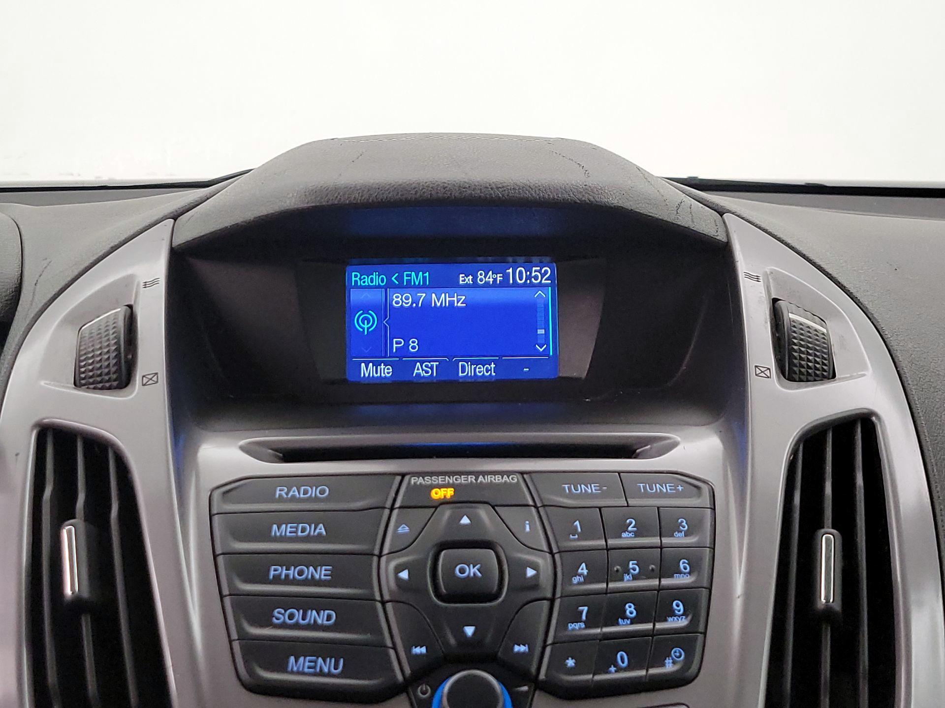 Thumbnail: 2016 Ford Transit Series - 15