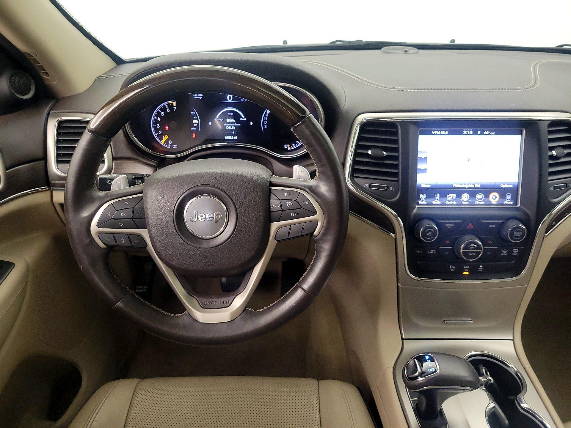 Thumbnail: 2015 Jeep Grand Cherokee - 10