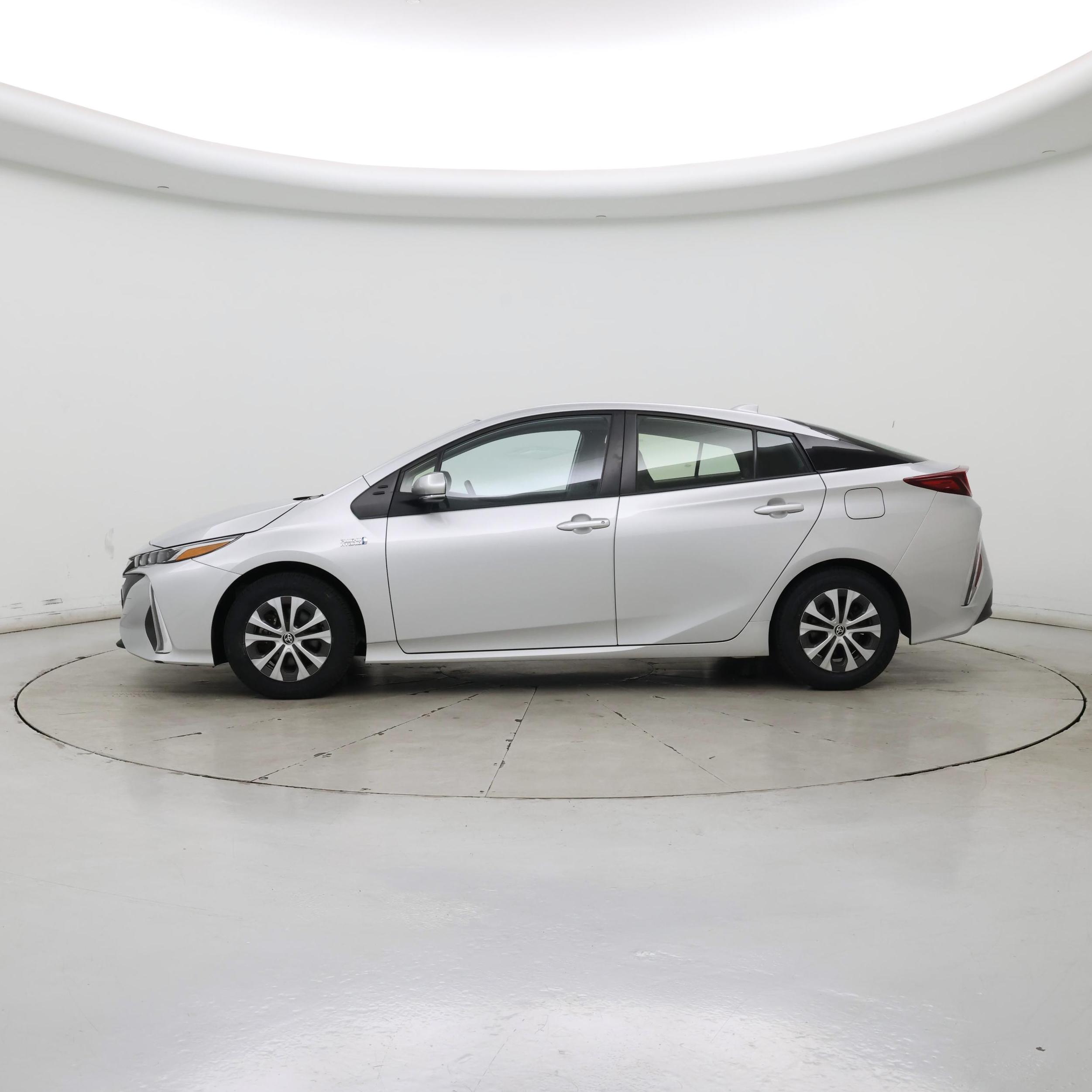 Thumbnail: 2022 Toyota Prius Prime - 3