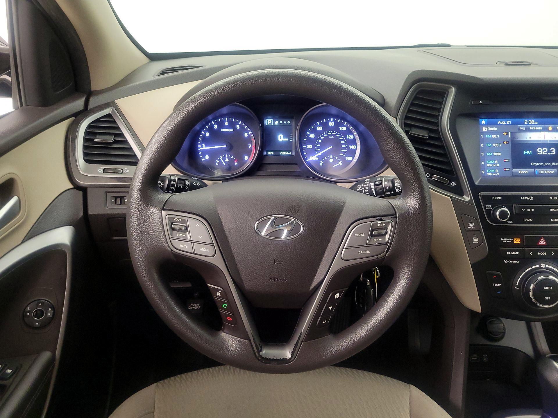 Thumbnail: 2017 Hyundai Santa Fe - 10