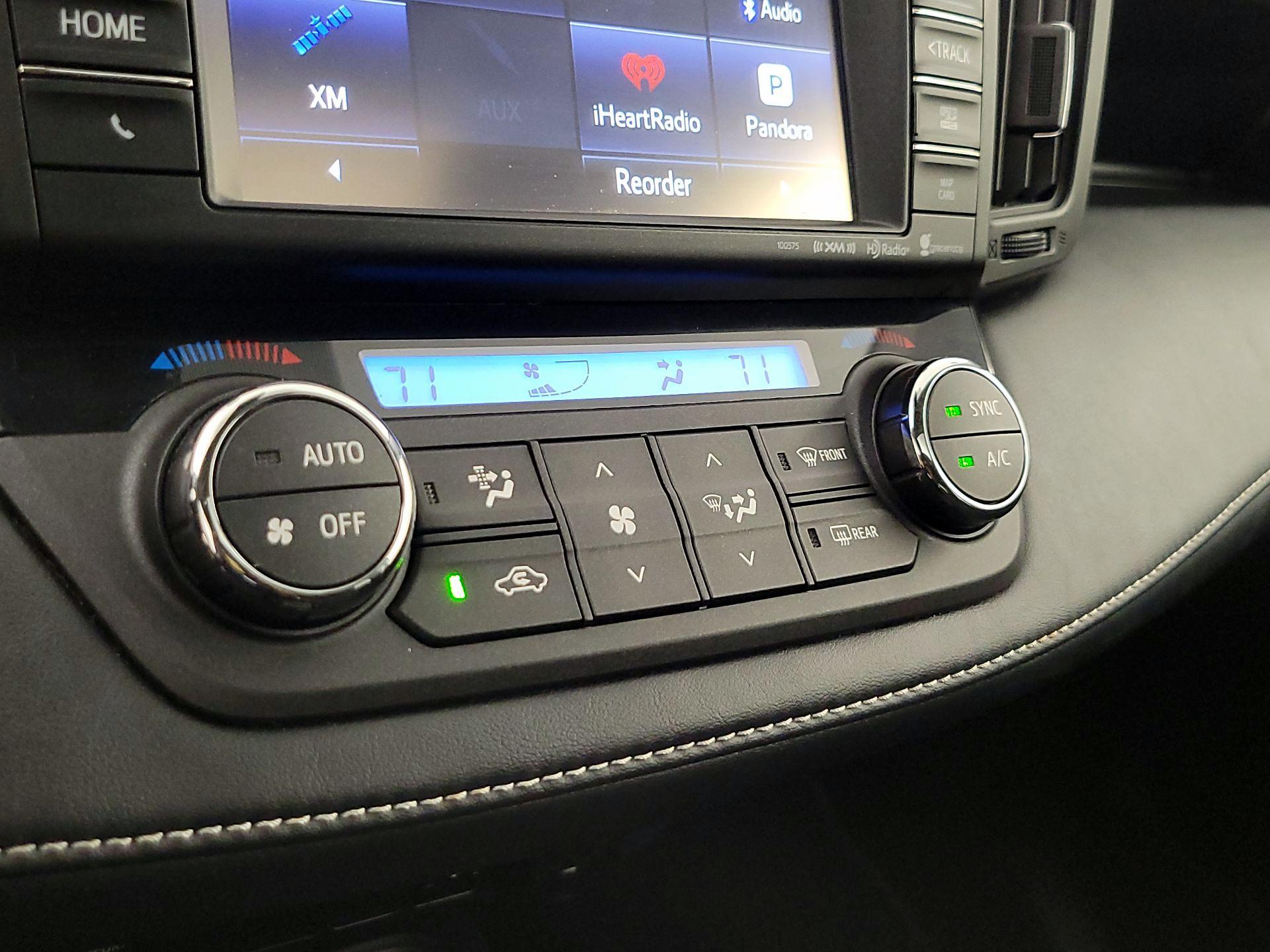 Thumbnail: 2017 Toyota RAV4 - 17
