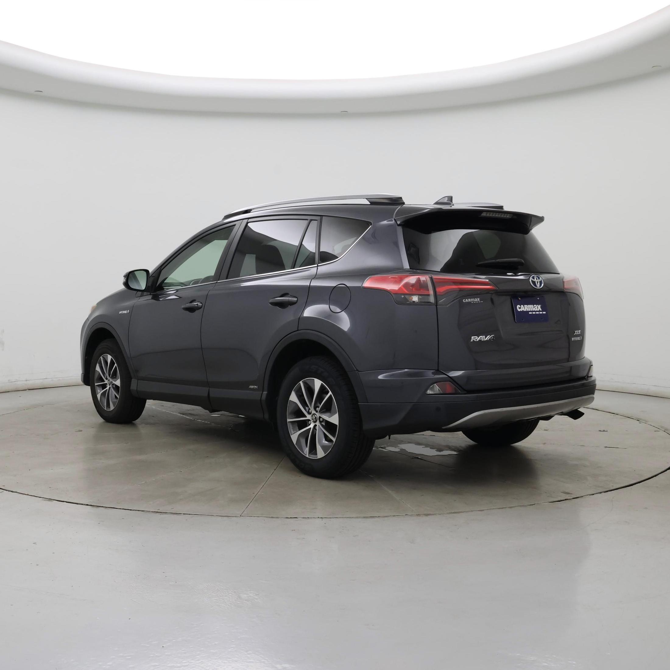 Thumbnail: 2017 Toyota RAV4 - 2