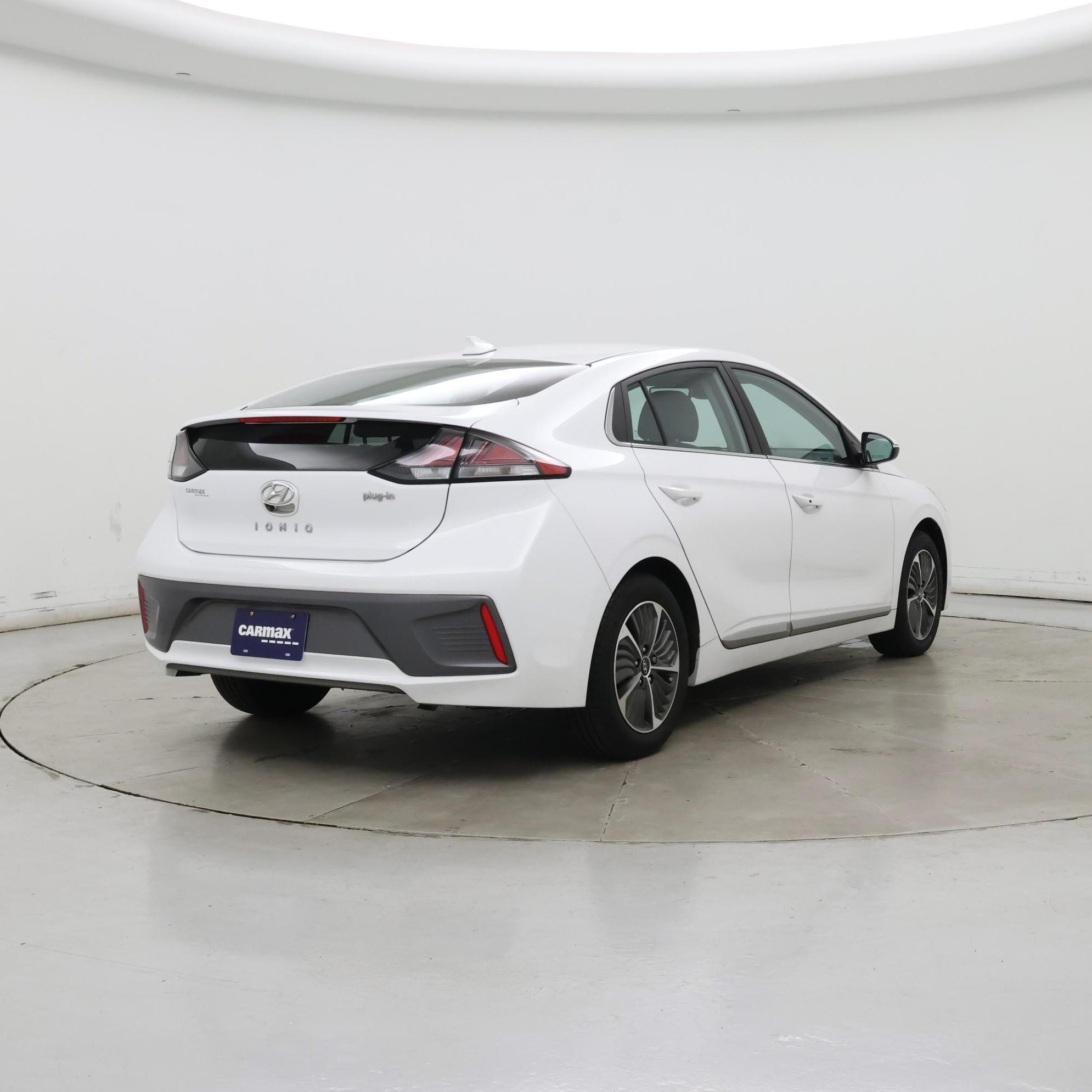 Thumbnail: 2022 Hyundai Ioniq - 8