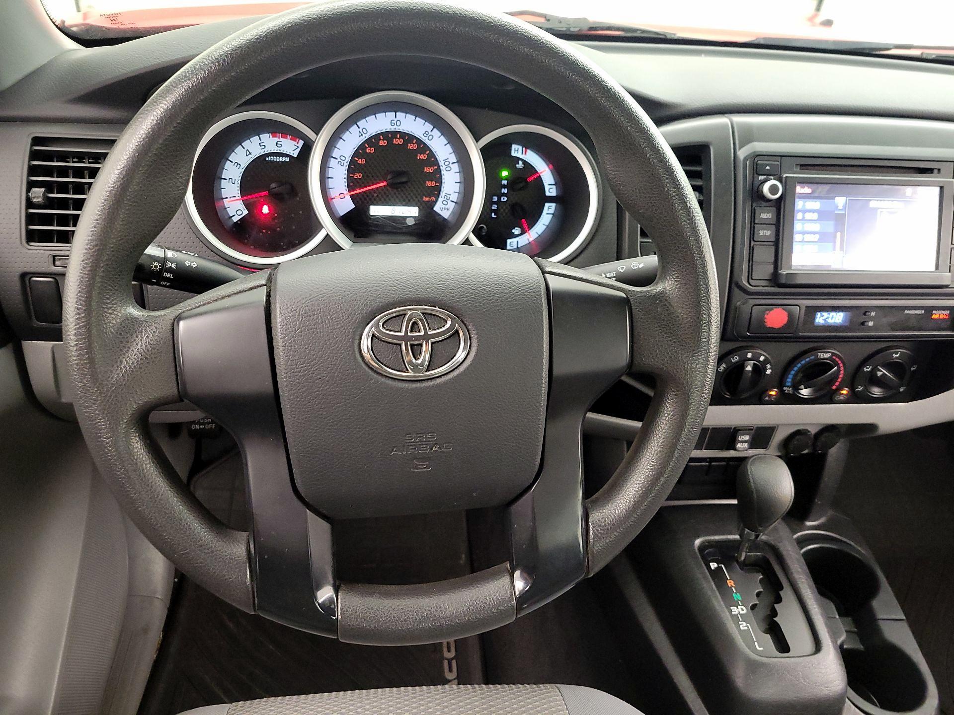 Thumbnail: 2014 Toyota Tacoma - 10