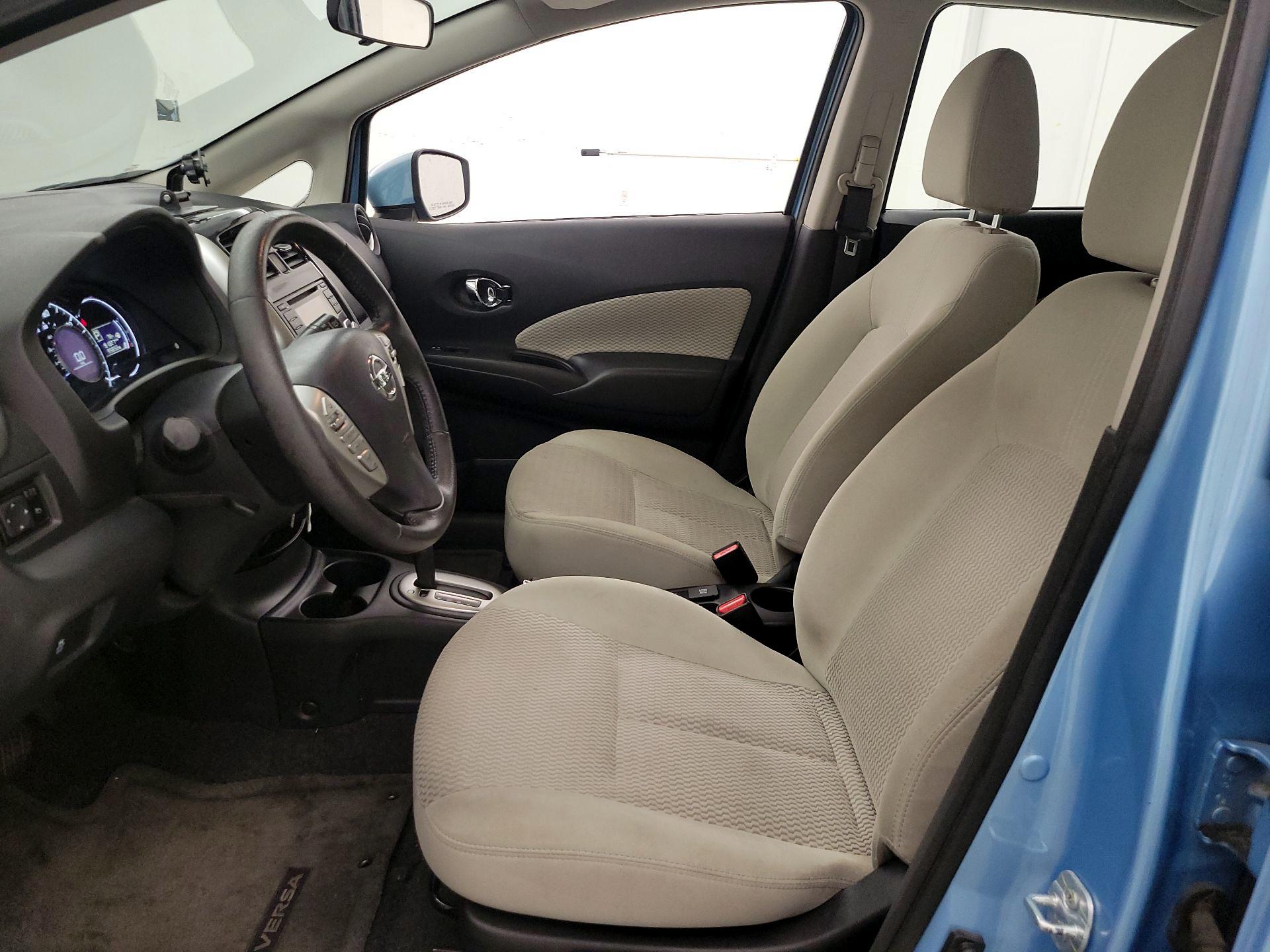 Thumbnail: 2015 Nissan Versa Note - 11