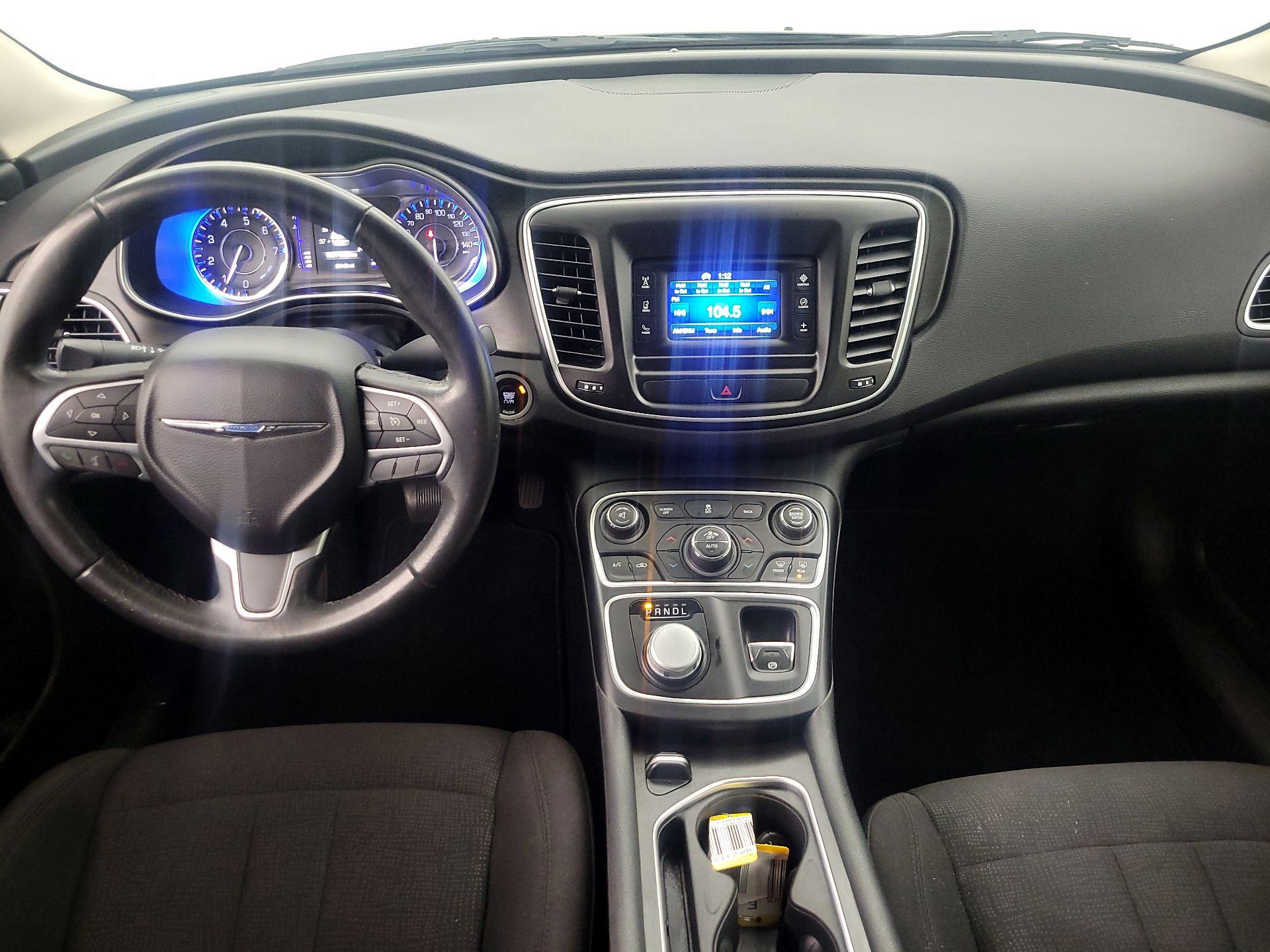 Thumbnail: 2015 Chrysler 200 - 9