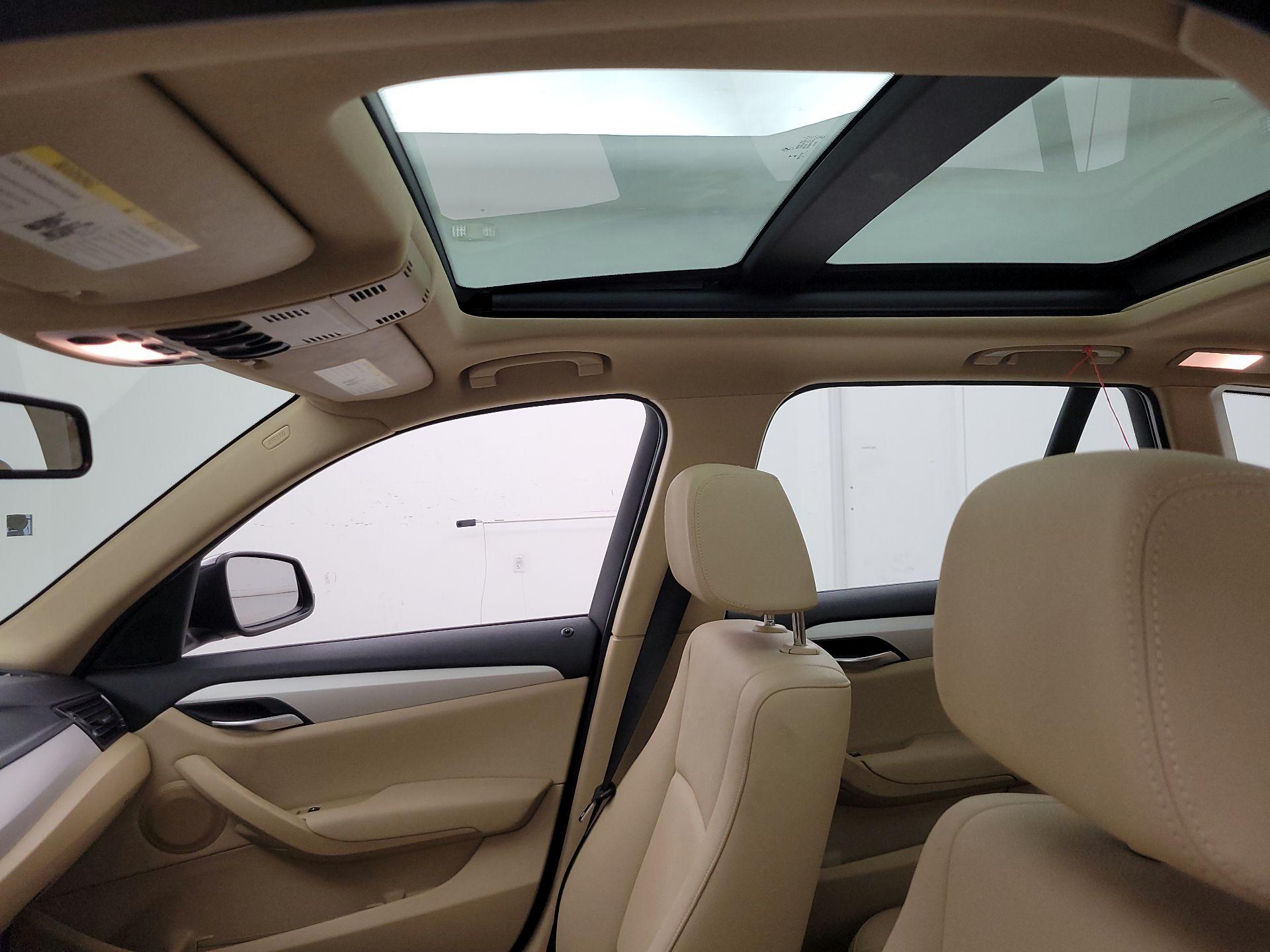 Thumbnail: 2015 BMW X1 - 18