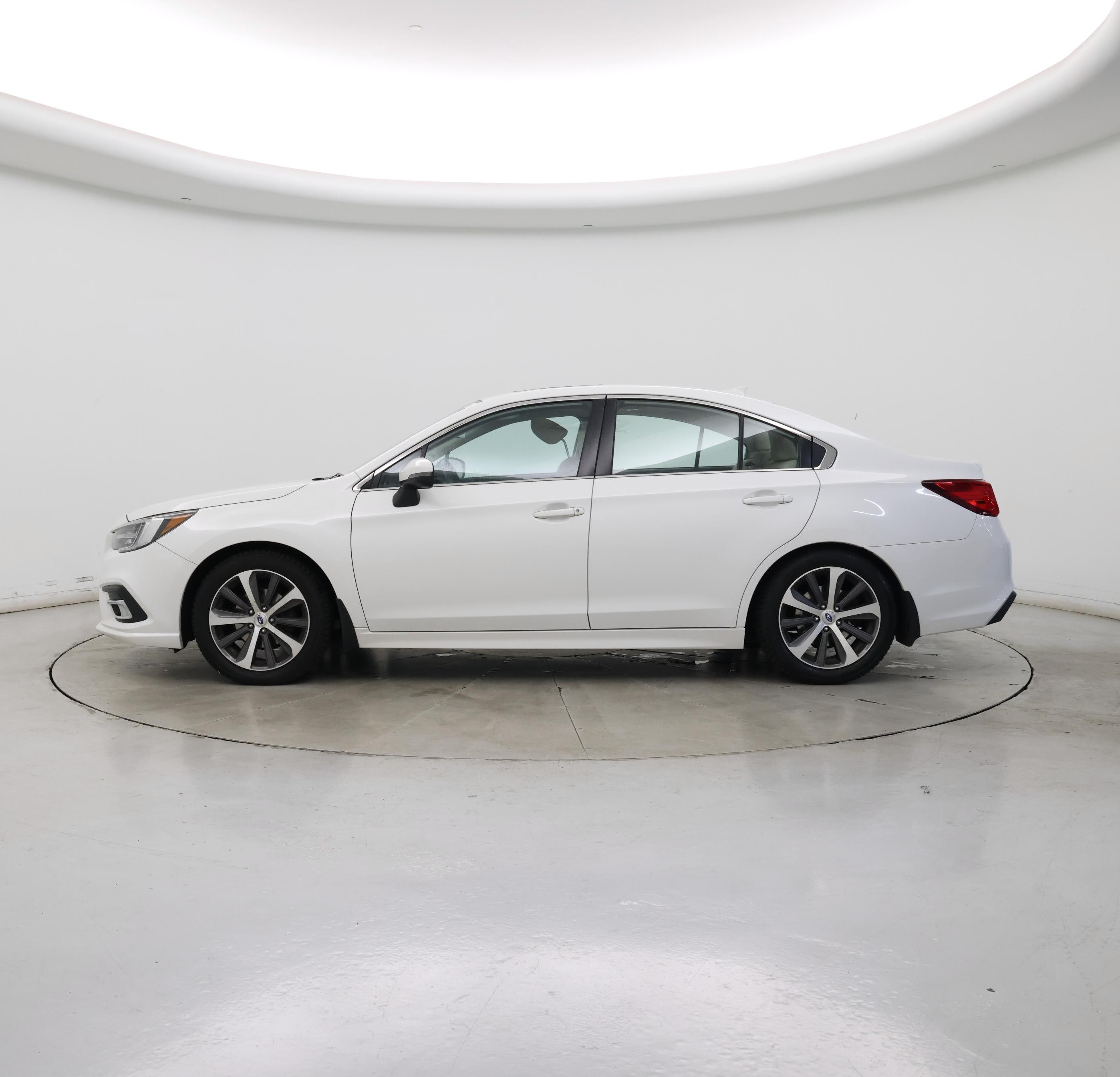 Thumbnail: 2019 Subaru Legacy - 3