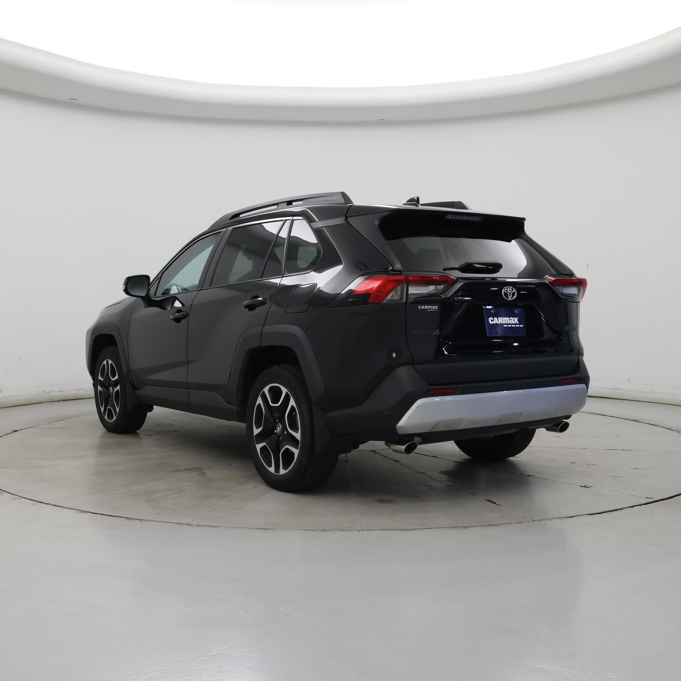 Thumbnail: 2019 Toyota RAV4 - 2