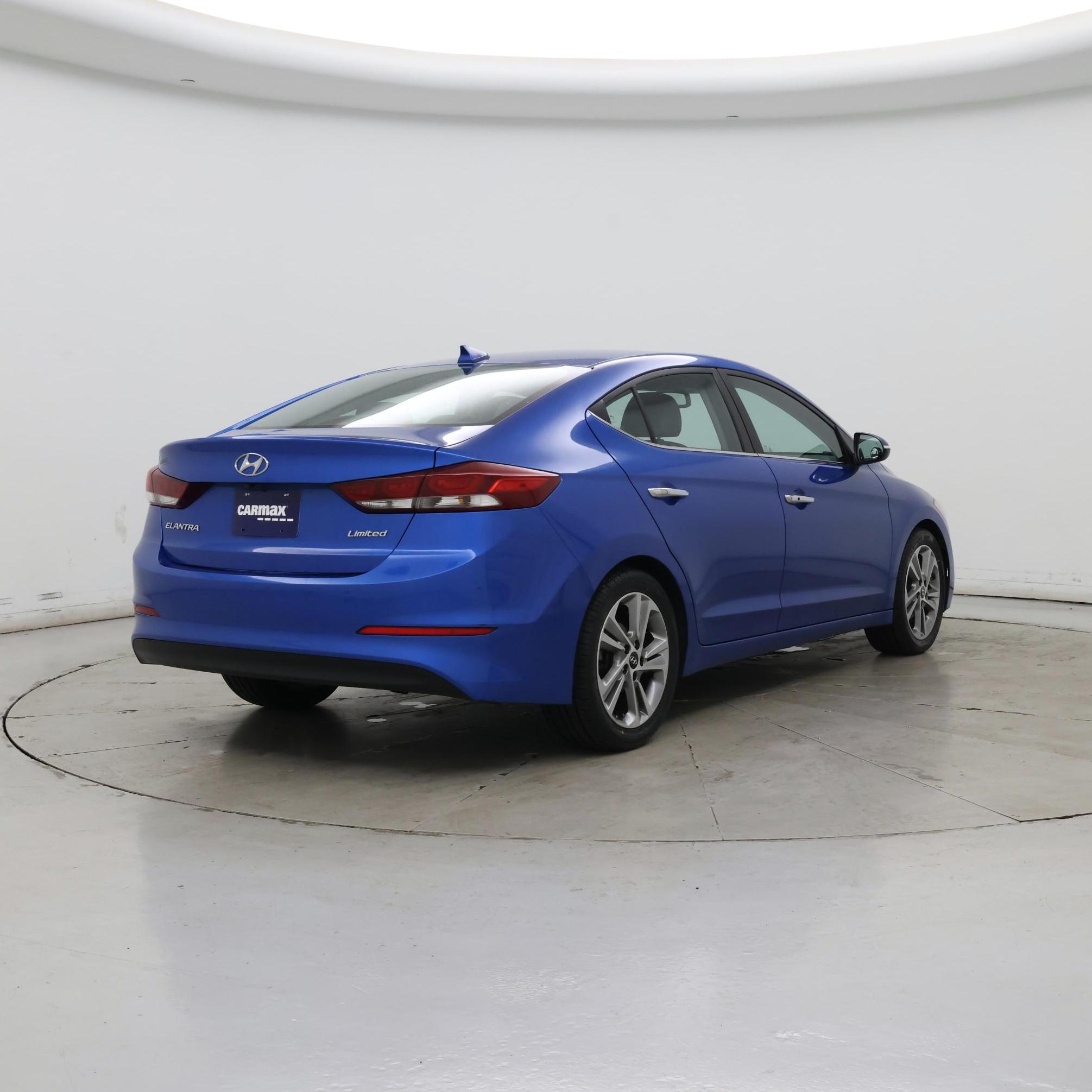 Thumbnail: 2017 Hyundai Elantra - 8