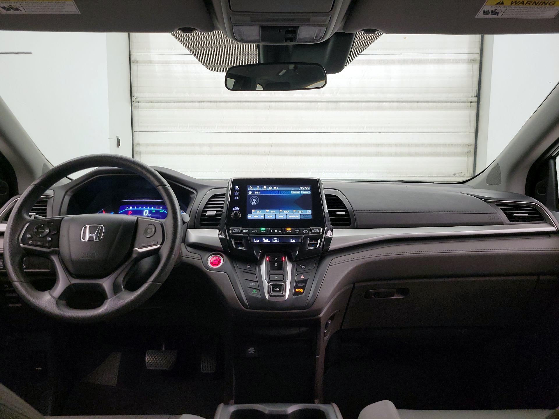 Thumbnail: 2018 Honda Odyssey - 9