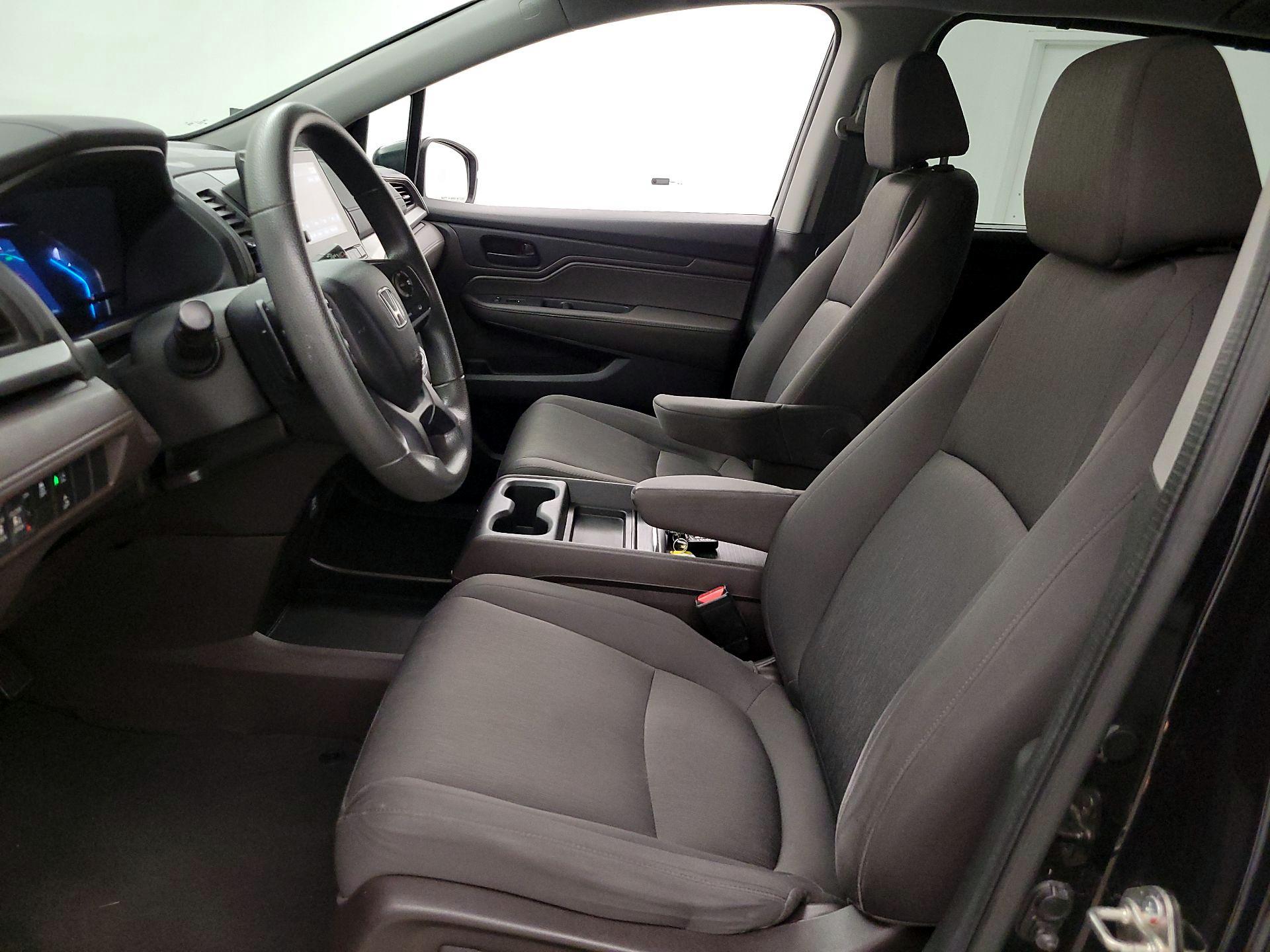 Thumbnail: 2018 Honda Odyssey - 11