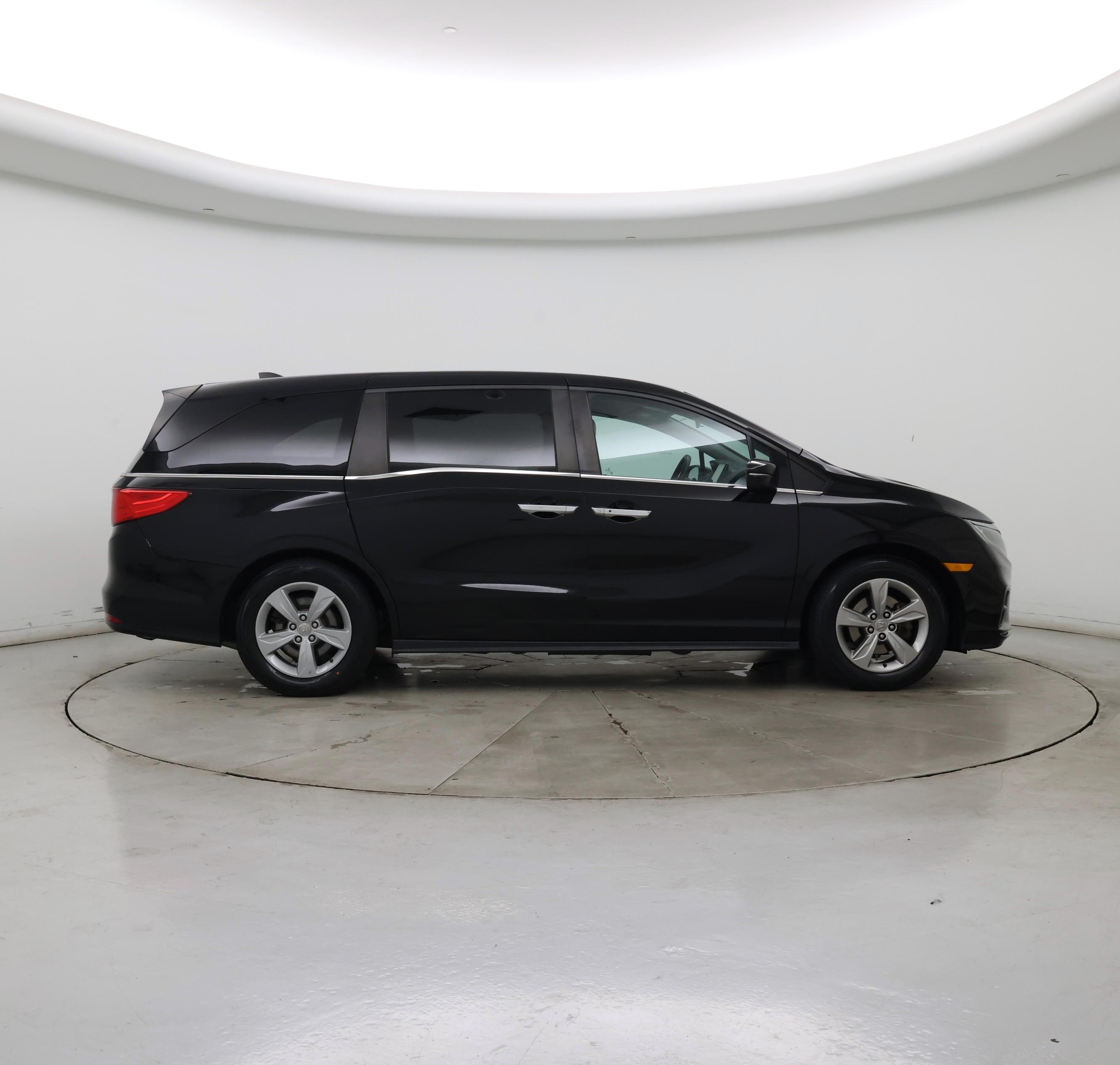 Thumbnail: 2018 Honda Odyssey - 7