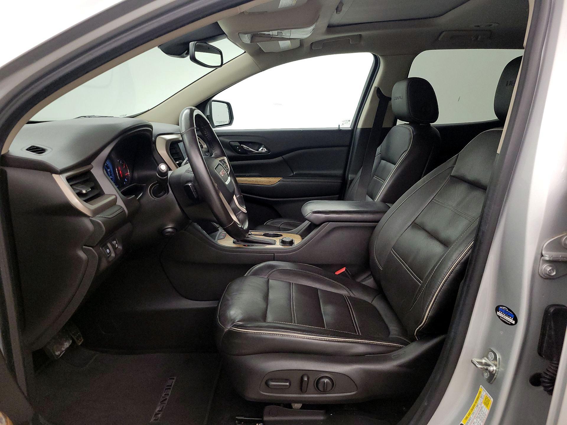 Thumbnail: 2017 GMC Acadia - 11