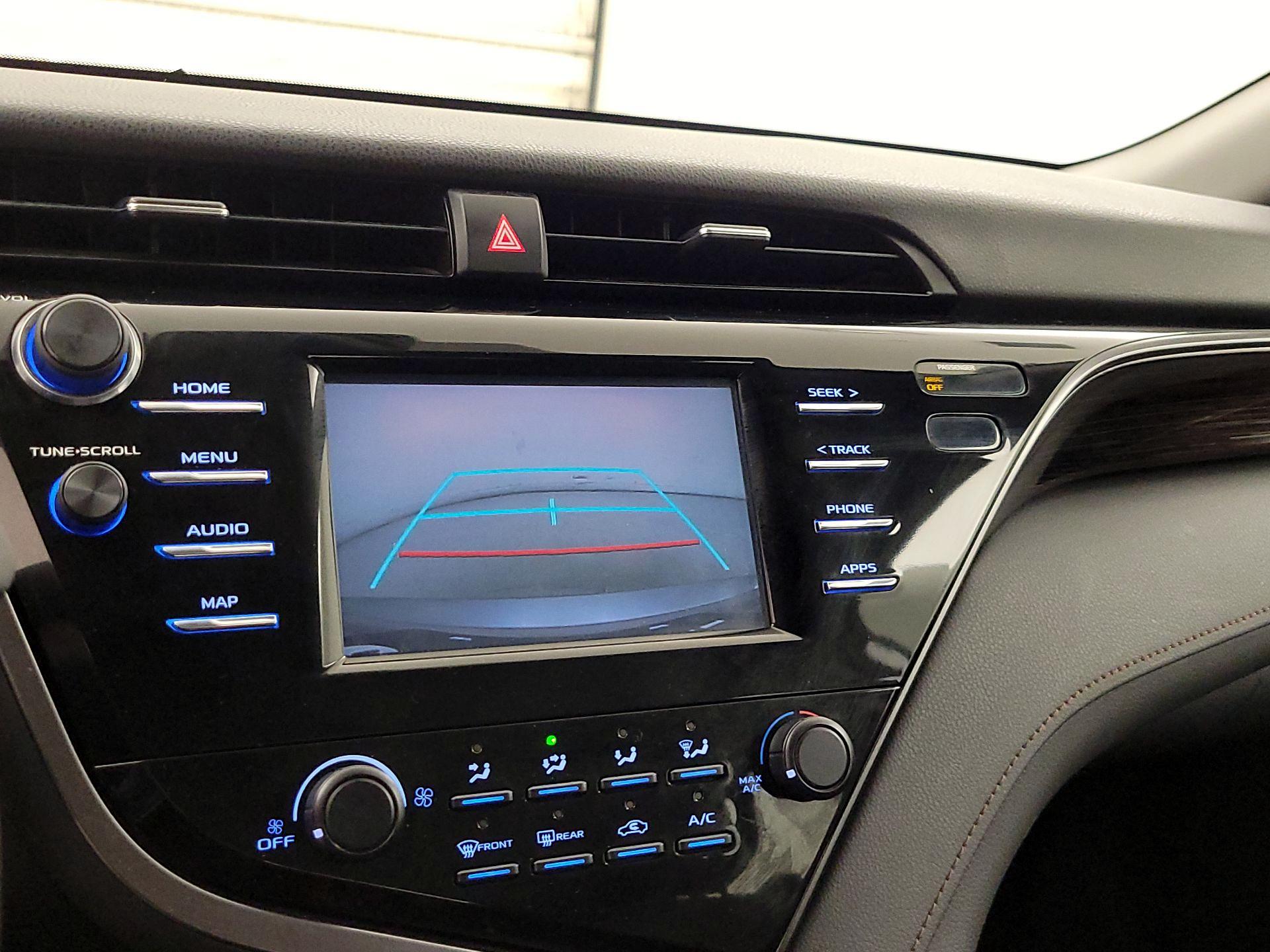 Thumbnail: 2019 Toyota Camry - 14