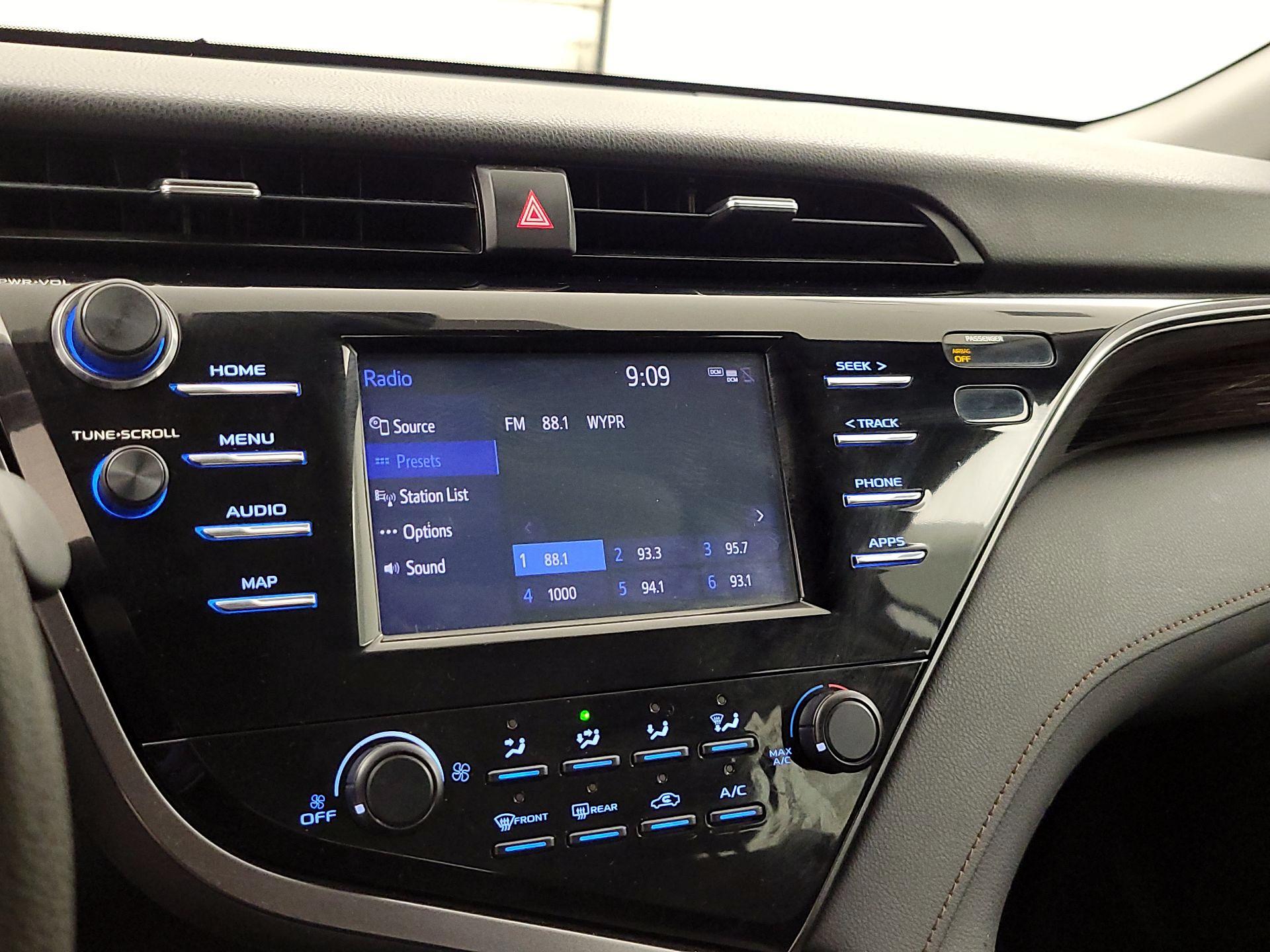Thumbnail: 2019 Toyota Camry - 15