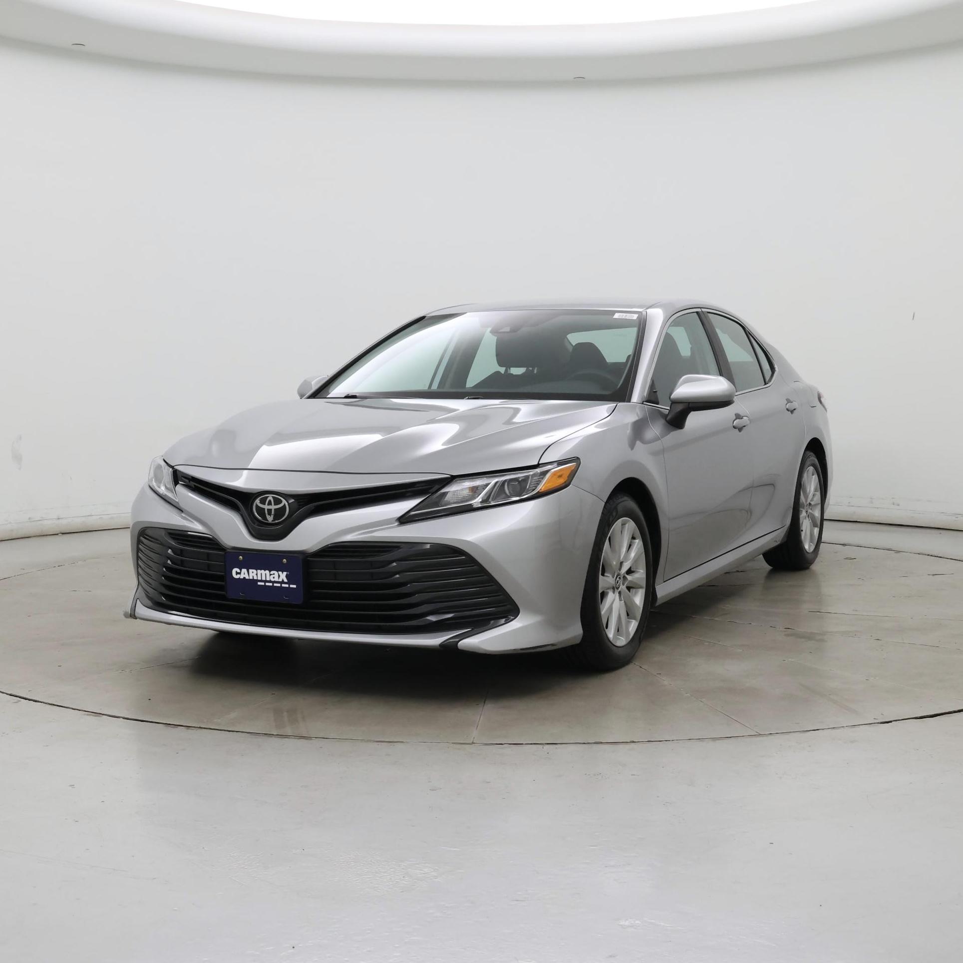 Thumbnail: 2019 Toyota Camry - 4