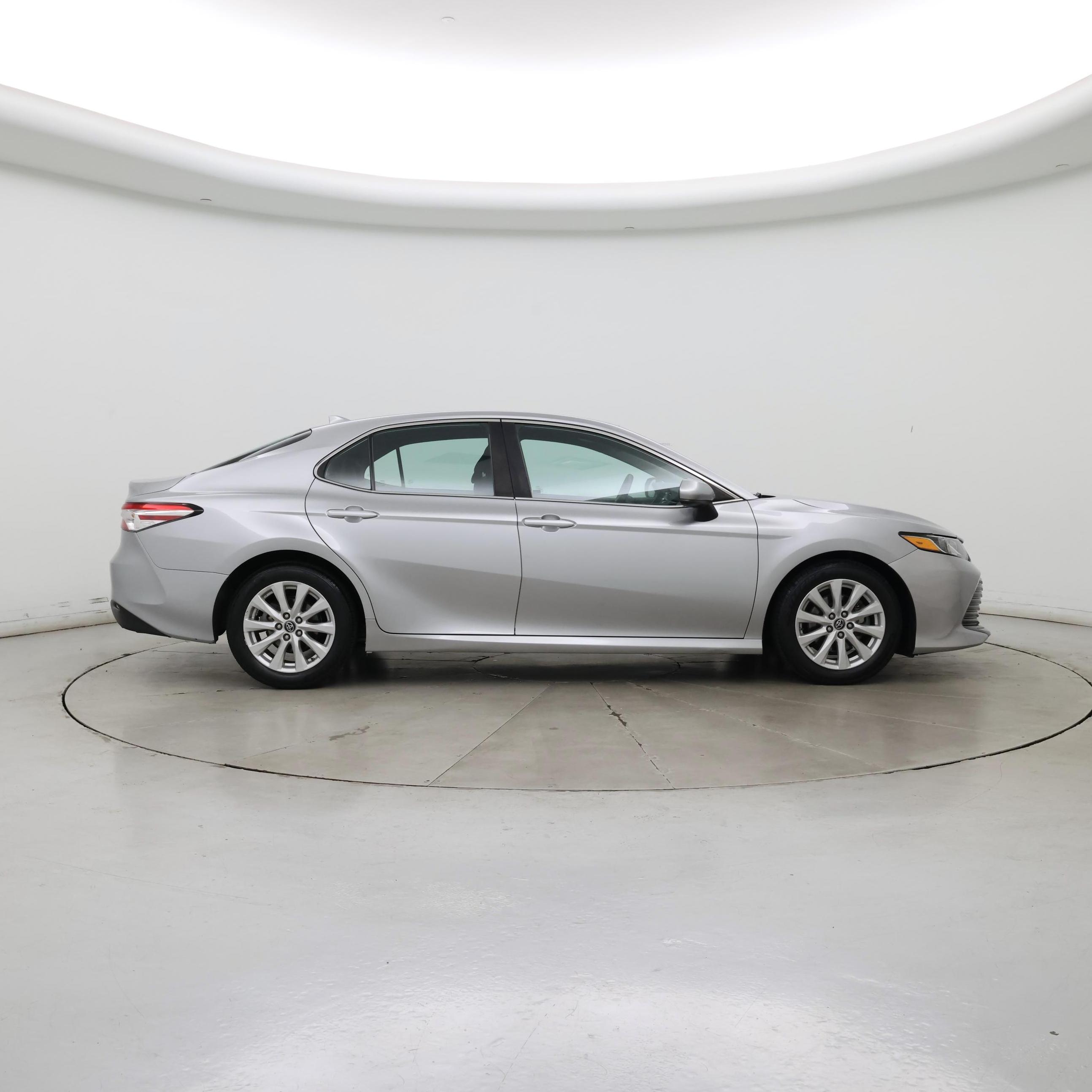Thumbnail: 2019 Toyota Camry - 7
