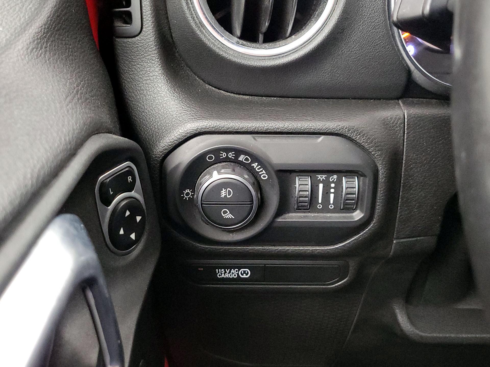 Thumbnail: 2020 Jeep Gladiator - 13
