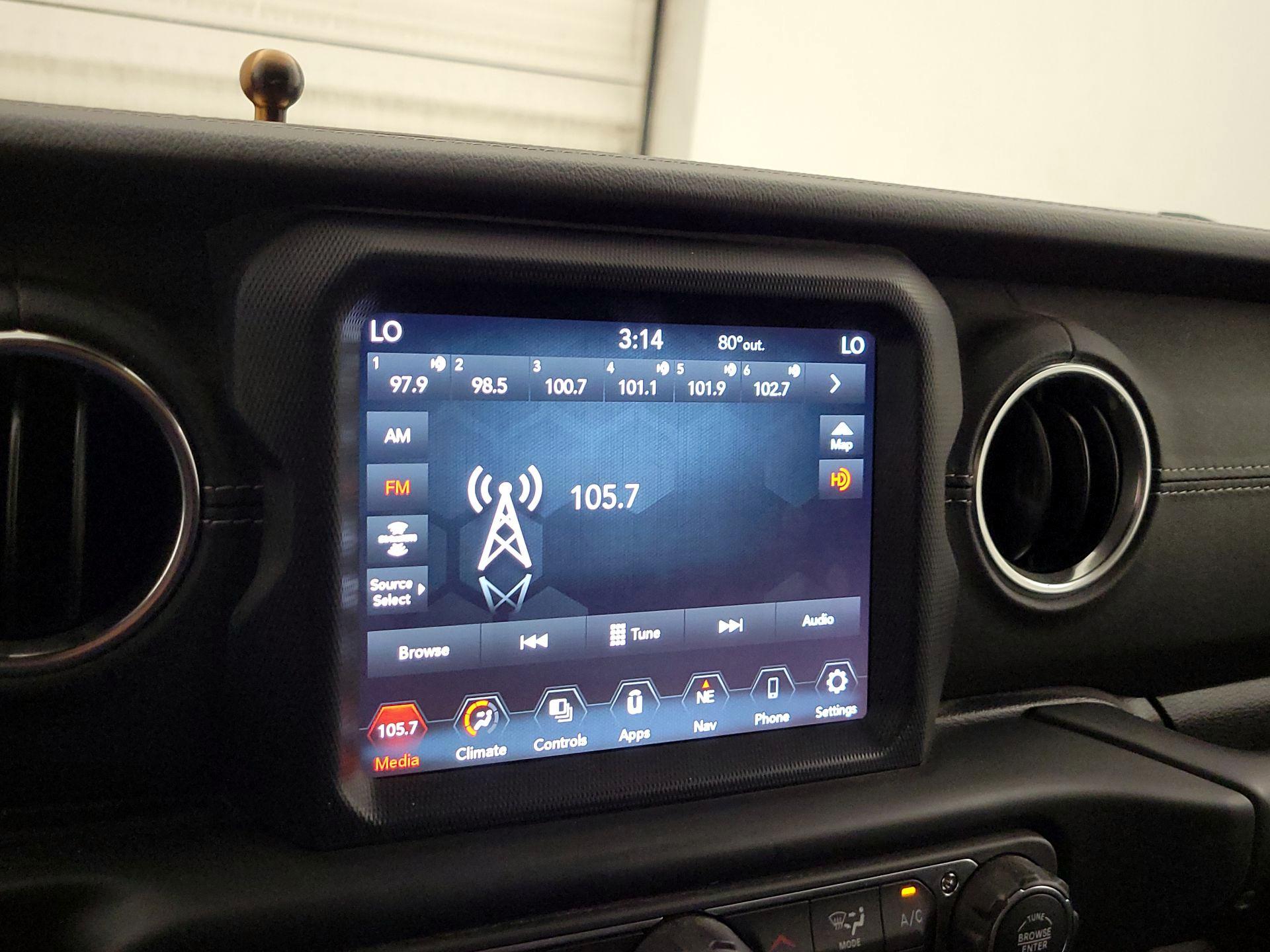 Thumbnail: 2020 Jeep Gladiator - 16