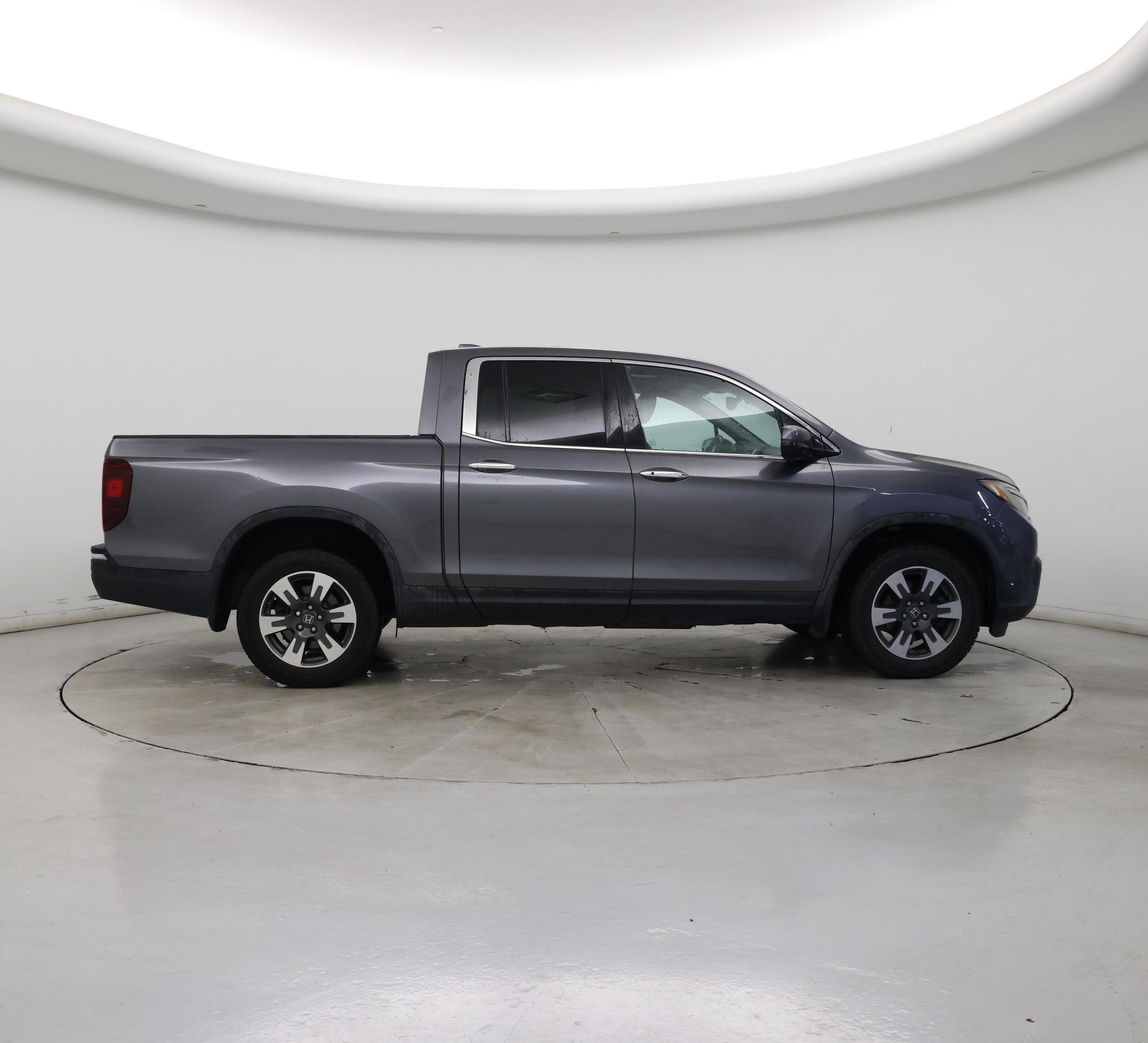 Thumbnail: 2017 Honda Ridgeline - 7